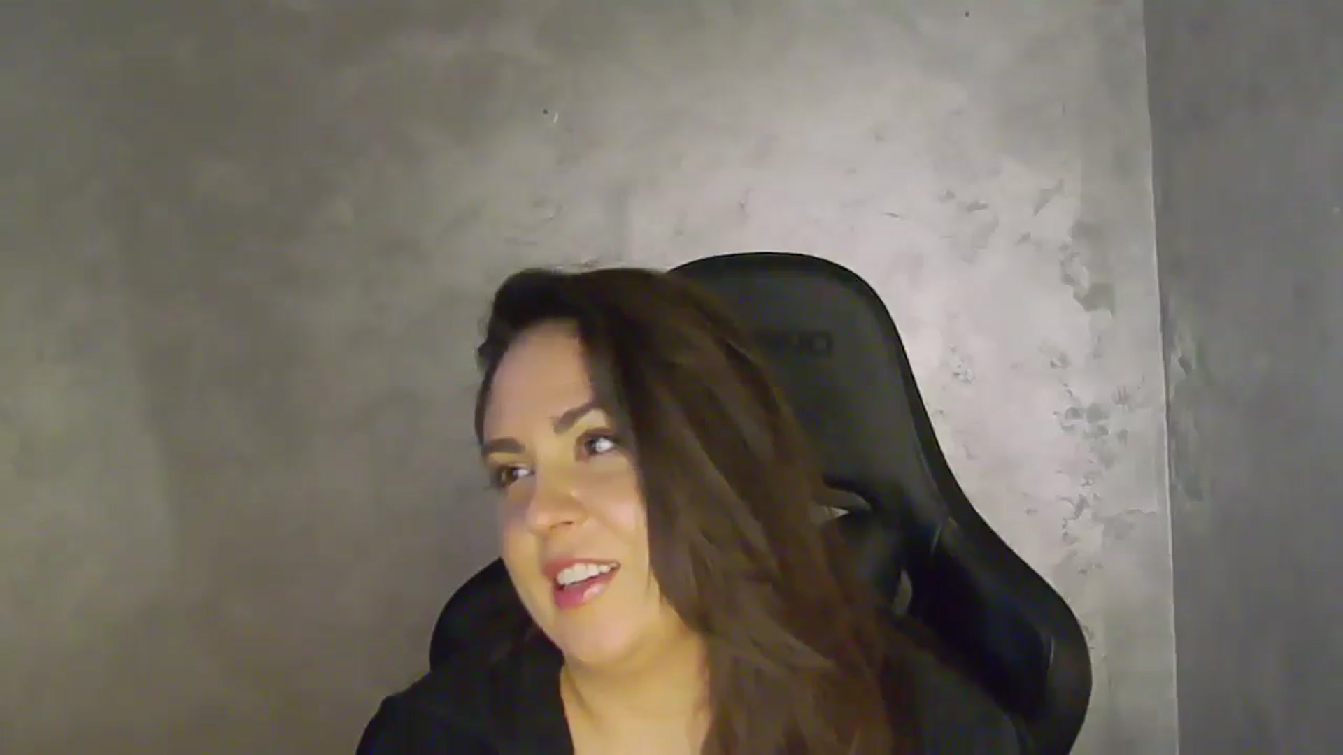 Gallery image thumbnail from NotVanilla's myfreecams stream on, 04/15/2026, 04:40 image 10 of 20