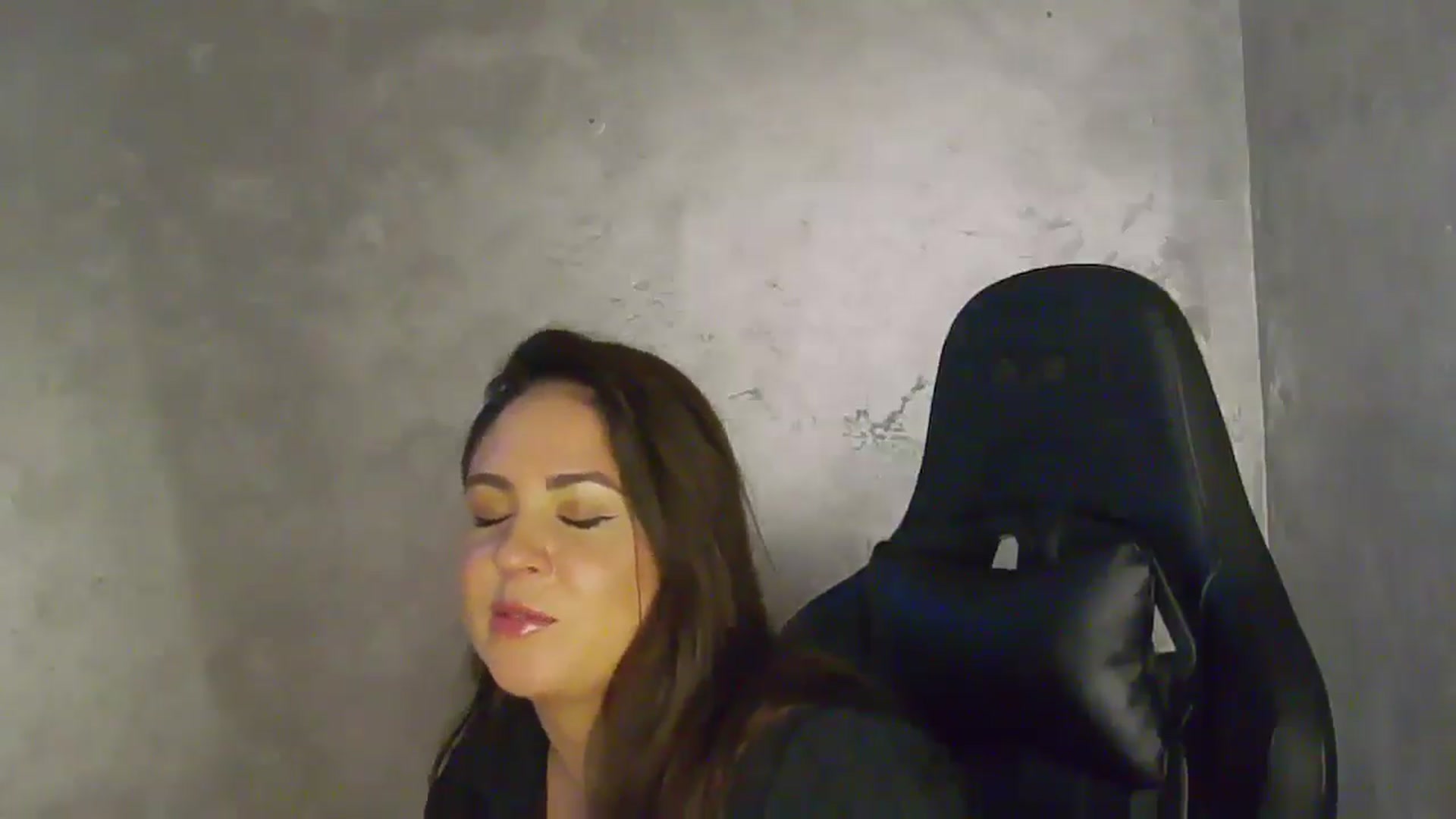 Gallery image thumbnail from NotVanilla's myfreecams stream on, 04/15/2026, 04:40 image 15 of 20