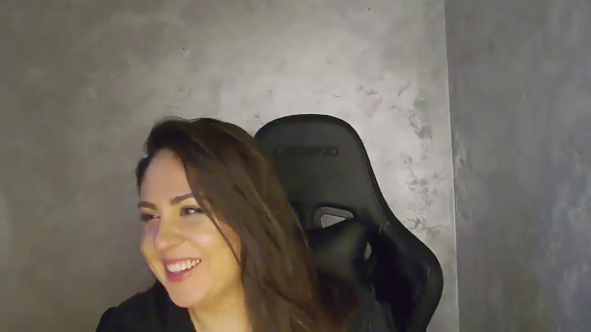 Gallery image thumbnail from NotVanilla's myfreecams stream on, 04/15/2026, 04:40 image 6 of 20