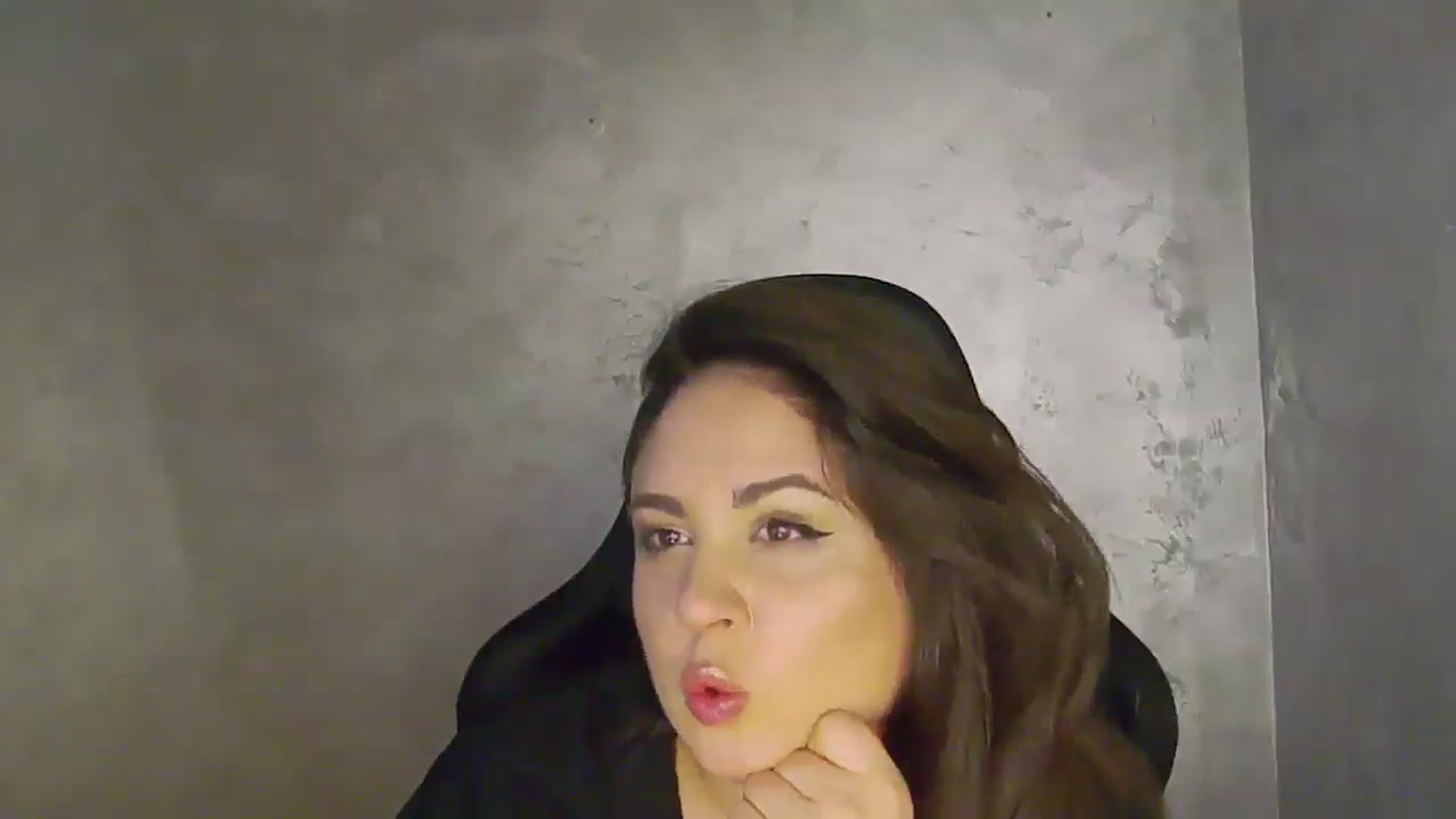 Gallery image thumbnail from NotVanilla's myfreecams stream on, 04/15/2026, 04:40 image 12 of 20