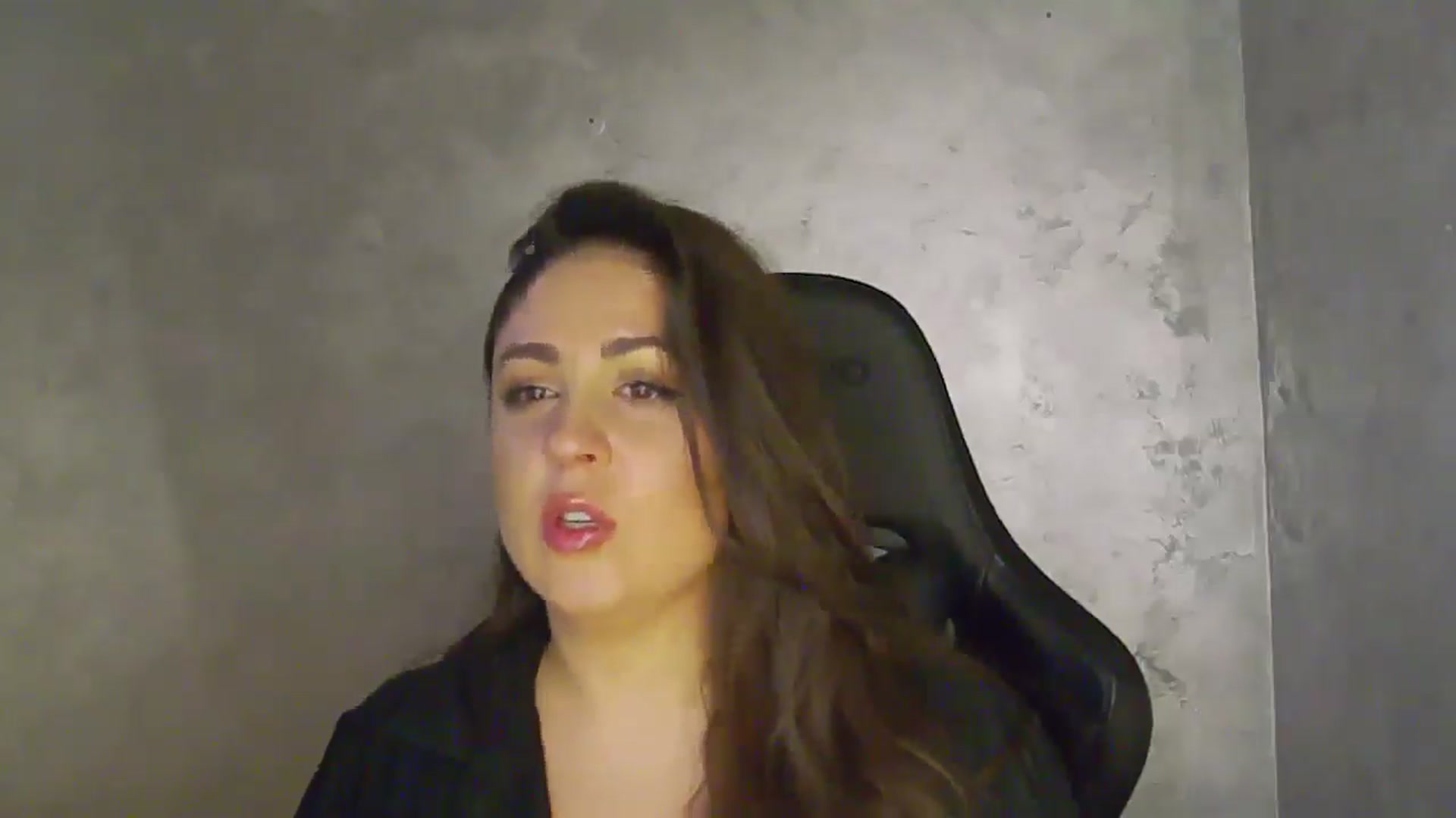 Gallery image thumbnail from NotVanilla's myfreecams stream on, 04/15/2026, 04:40 image 9 of 20