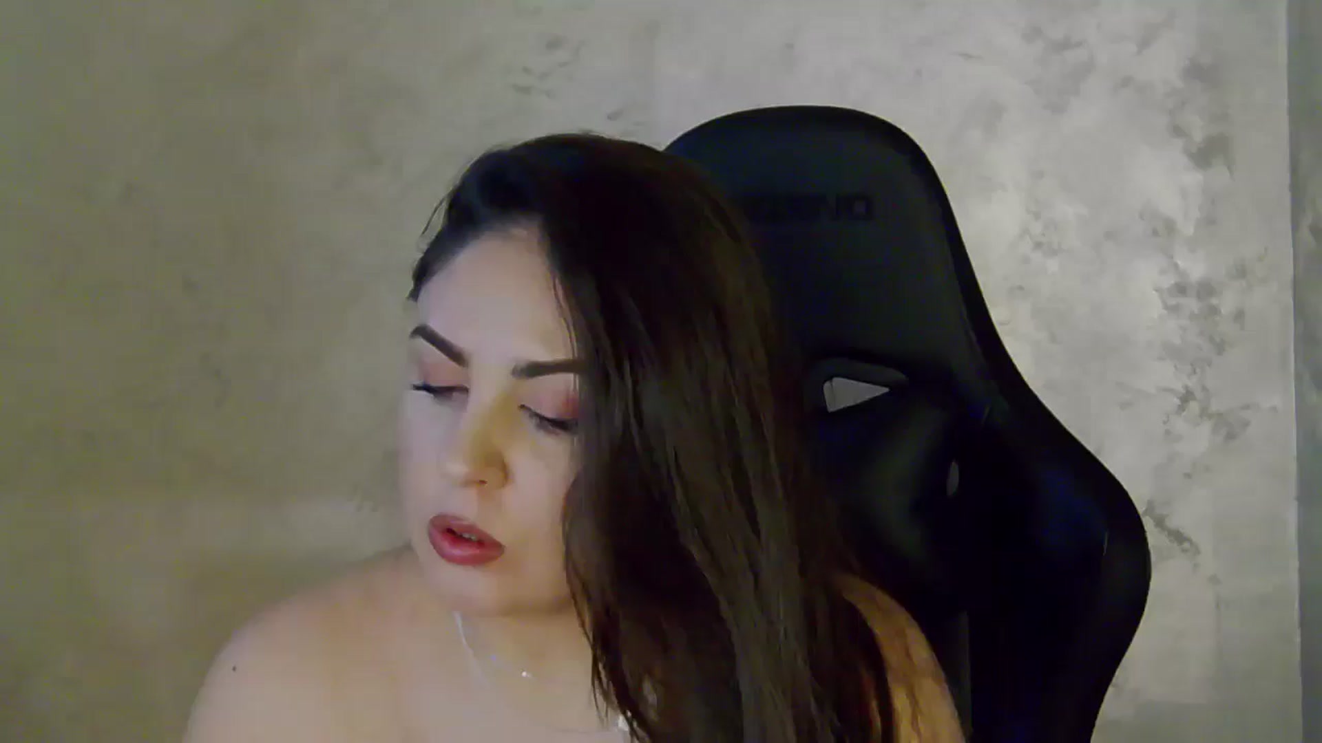 Gallery image thumbnail from NotVanilla's myfreecams stream on, 04/16/2026, 04:03 image 1 of 20