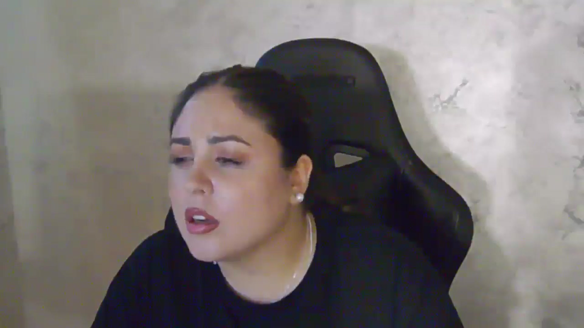 Gallery image thumbnail from NotVanilla's myfreecams stream on, 04/17/2026, 24:58 image 9 of 20