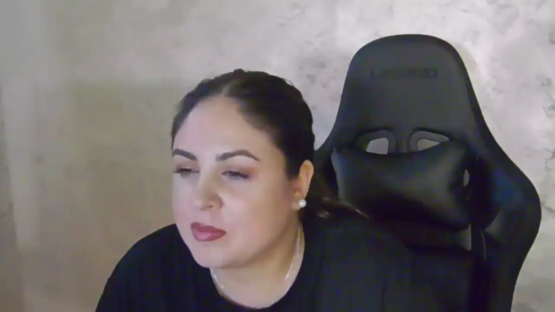 Gallery image thumbnail from NotVanilla's myfreecams stream on, 04/17/2026, 24:58 image 2 of 20