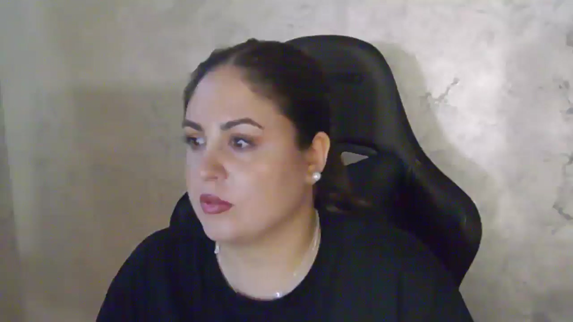 Gallery image thumbnail from NotVanilla's myfreecams stream on, 04/17/2026, 24:58 image 5 of 20