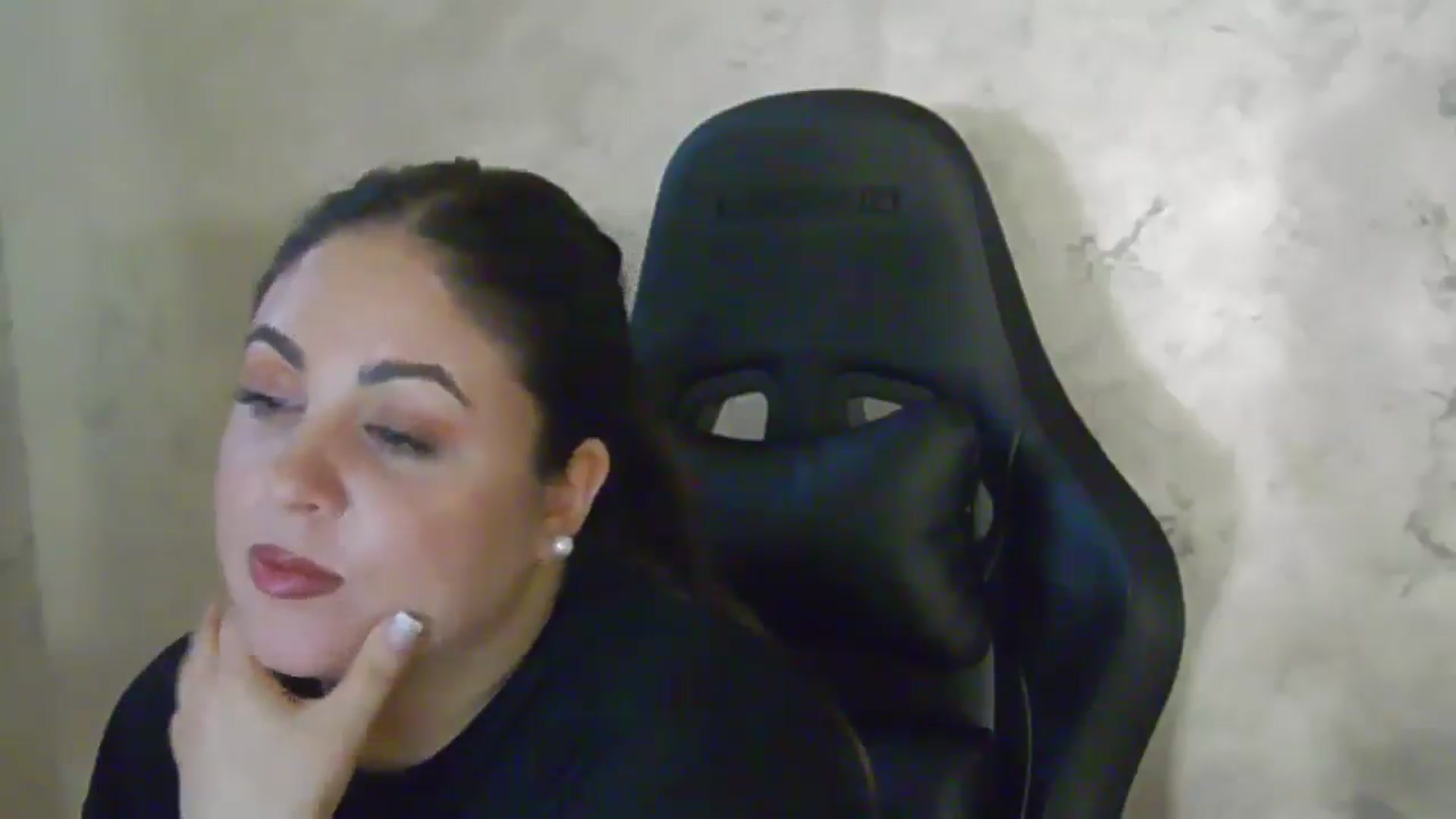 Gallery image thumbnail from NotVanilla's myfreecams stream on, 04/17/2026, 01:44 image 6 of 20