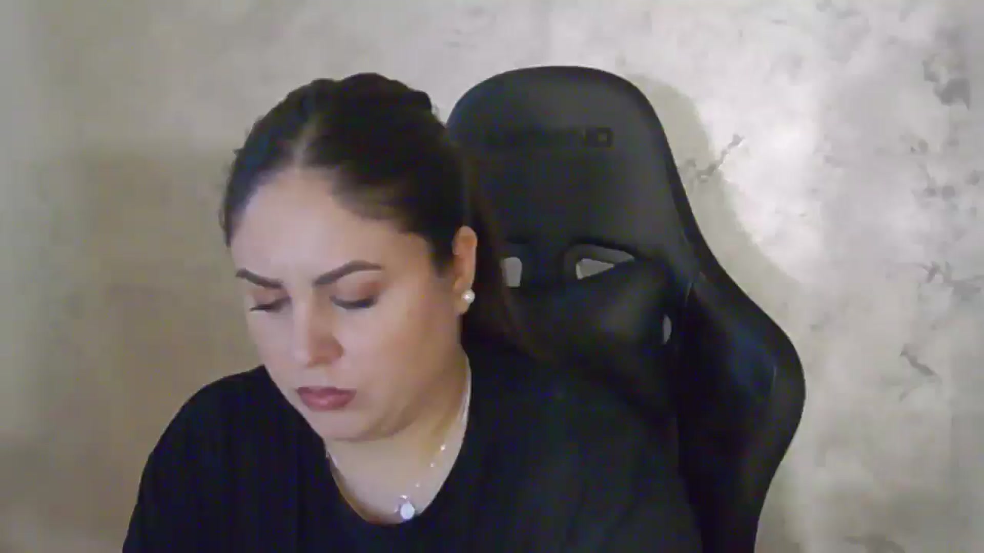 Gallery image thumbnail from NotVanilla's myfreecams stream on, 04/17/2026, 01:44 image 20 of 20
