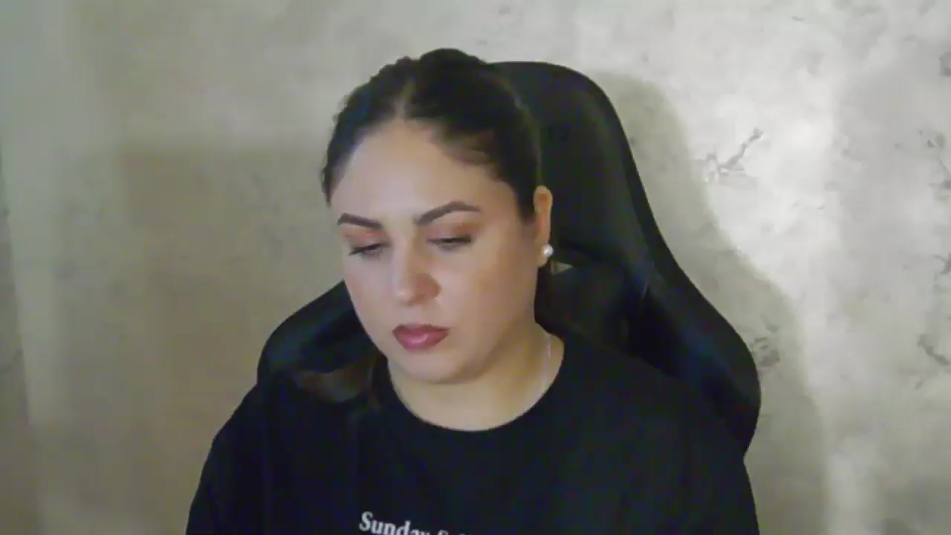 Gallery image thumbnail from NotVanilla's myfreecams stream on, 04/17/2026, 01:44 image 5 of 20