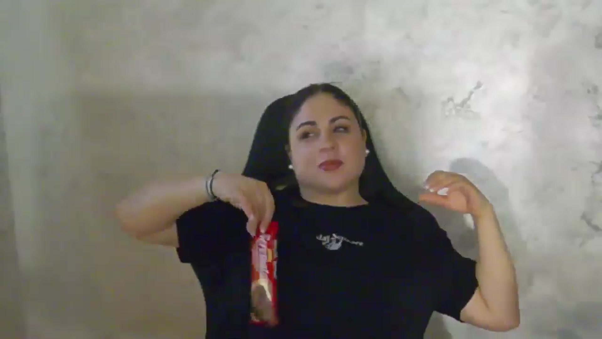 Gallery image thumbnail from NotVanilla's myfreecams stream on, 04/17/2026, 01:44 image 11 of 20