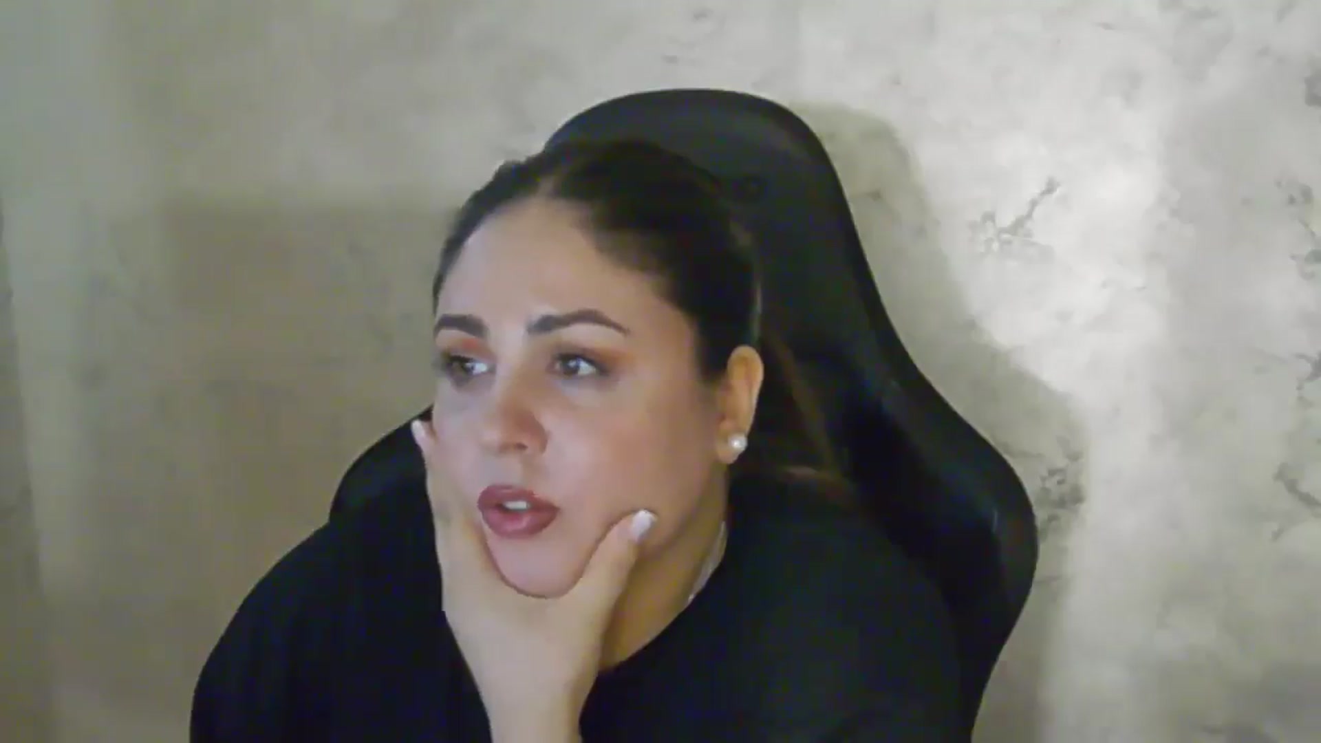 Gallery image thumbnail from NotVanilla's myfreecams stream on, 04/17/2026, 01:44 image 8 of 20