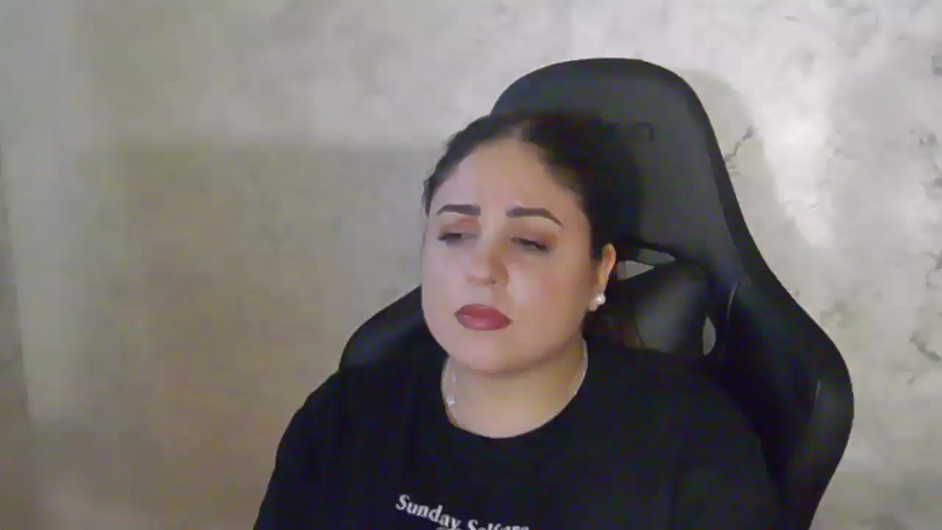Gallery image thumbnail from NotVanilla's myfreecams stream on, 04/17/2026, 01:44 image 17 of 20