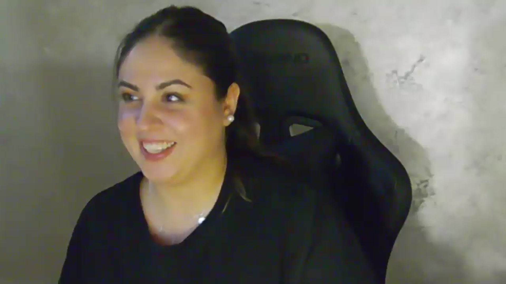 Gallery image thumbnail from NotVanilla's myfreecams stream on, 04/17/2026, 04:21 image 11 of 20