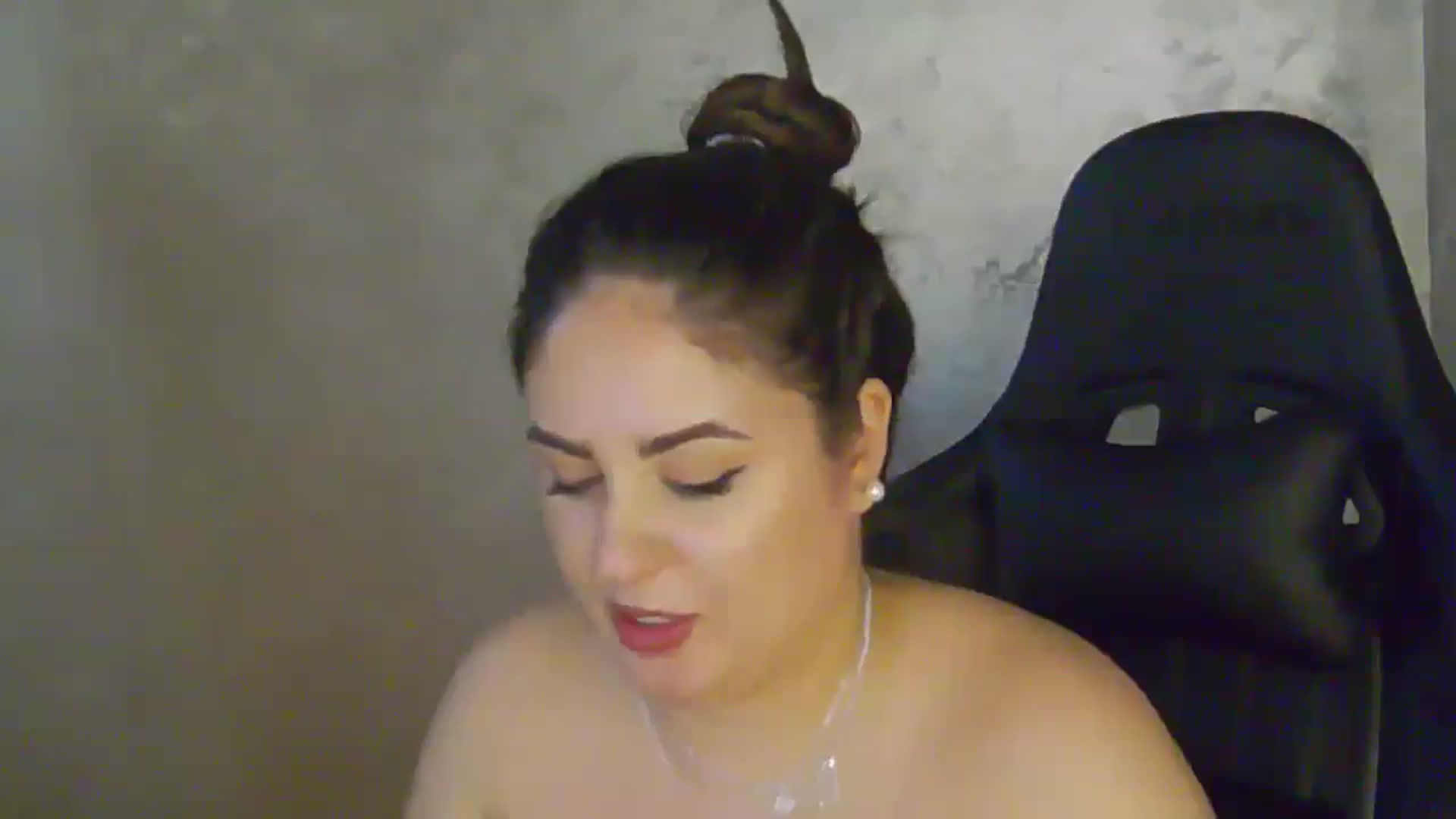 Gallery image thumbnail from NotVanilla's myfreecams stream on, 04/18/2026, 05:25 image 3 of 20
