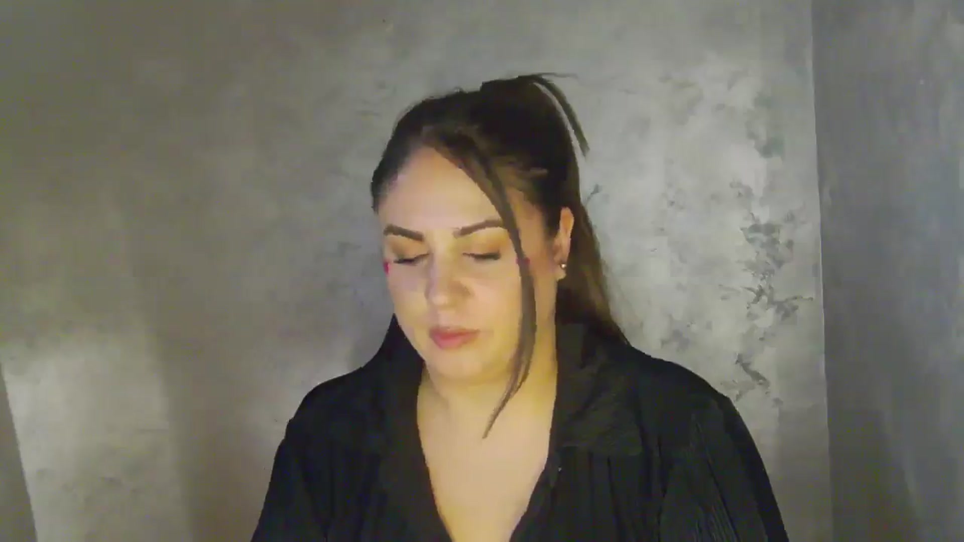 Gallery image thumbnail from NotVanilla's myfreecams stream on, 04/23/2026, 07:36 image 12 of 20