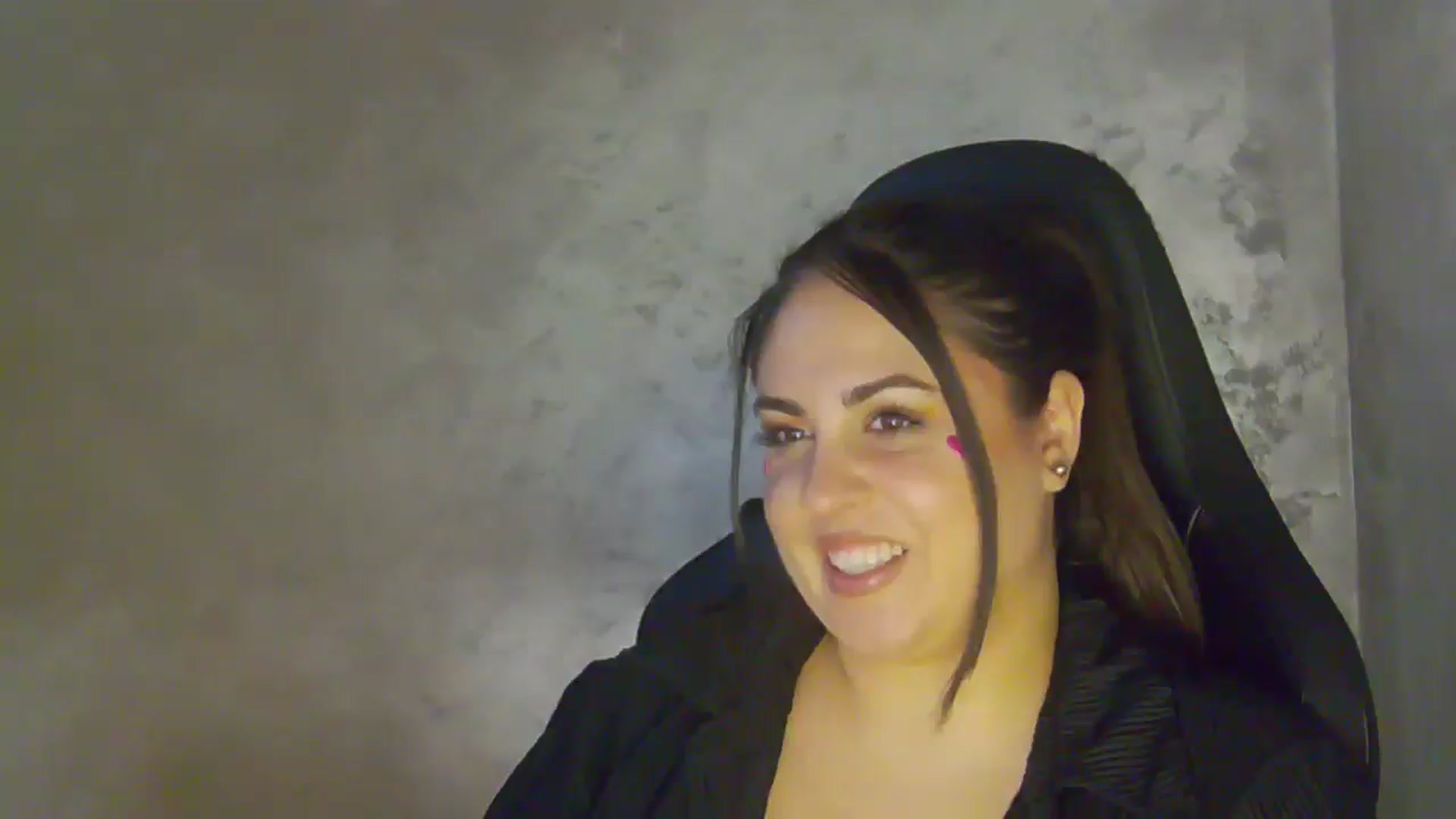Gallery image thumbnail from NotVanilla's myfreecams stream on, 04/23/2026, 07:36 image 10 of 20