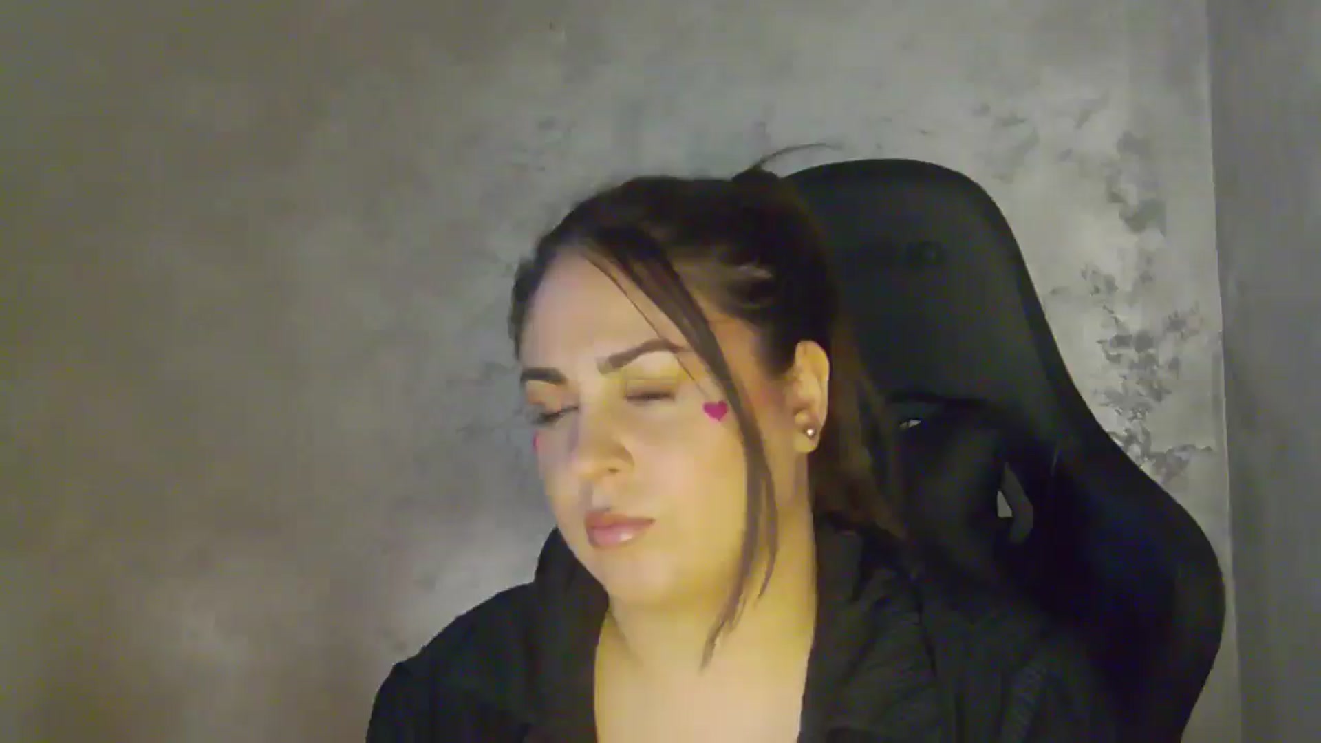 Gallery image thumbnail from NotVanilla's myfreecams stream on, 04/23/2026, 07:36 image 6 of 20