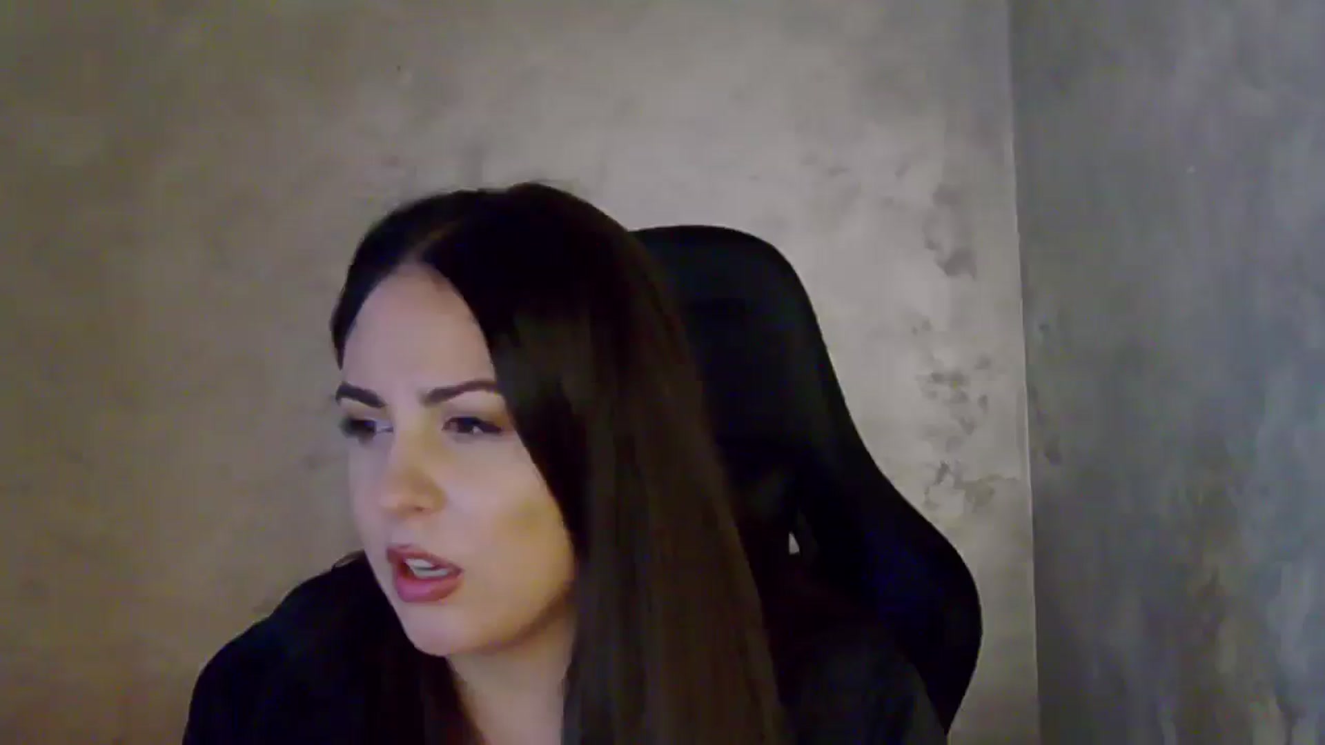 Gallery image thumbnail from NotVanilla's myfreecams stream on, 04/24/2026, 07:12 image 17 of 20
