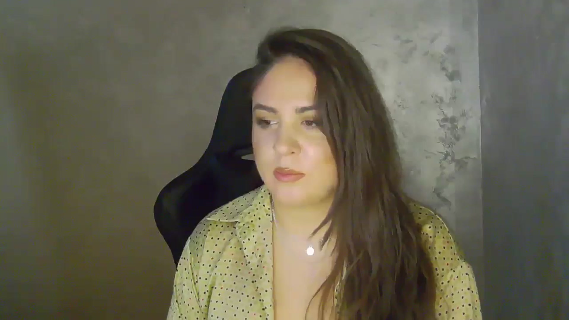 Gallery image thumbnail from NotVanilla's myfreecams stream on, 04/25/2026, 01:56 image 17 of 20