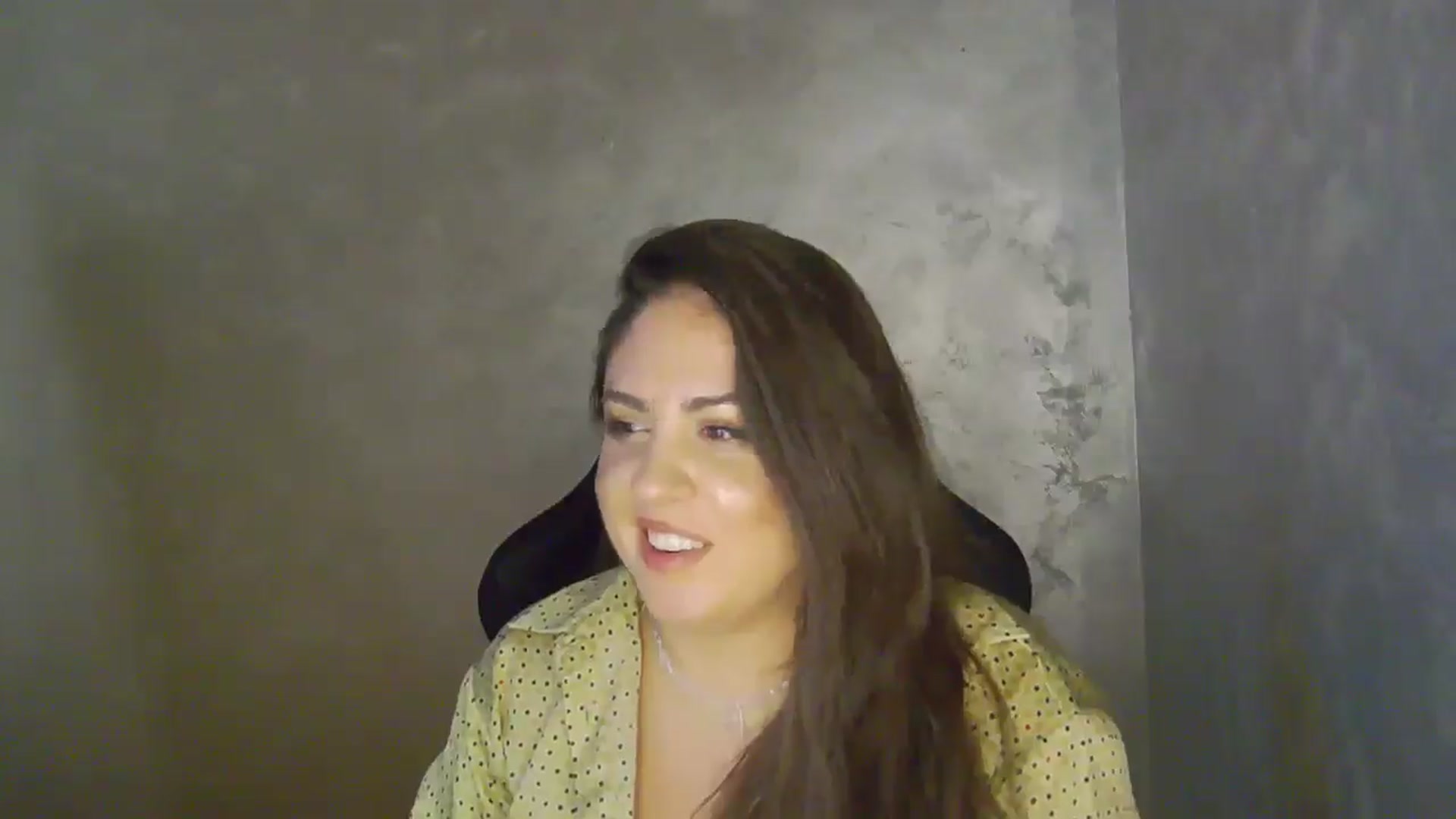 Gallery image thumbnail from NotVanilla's myfreecams stream on, 04/25/2026, 02:57 image 13 of 20