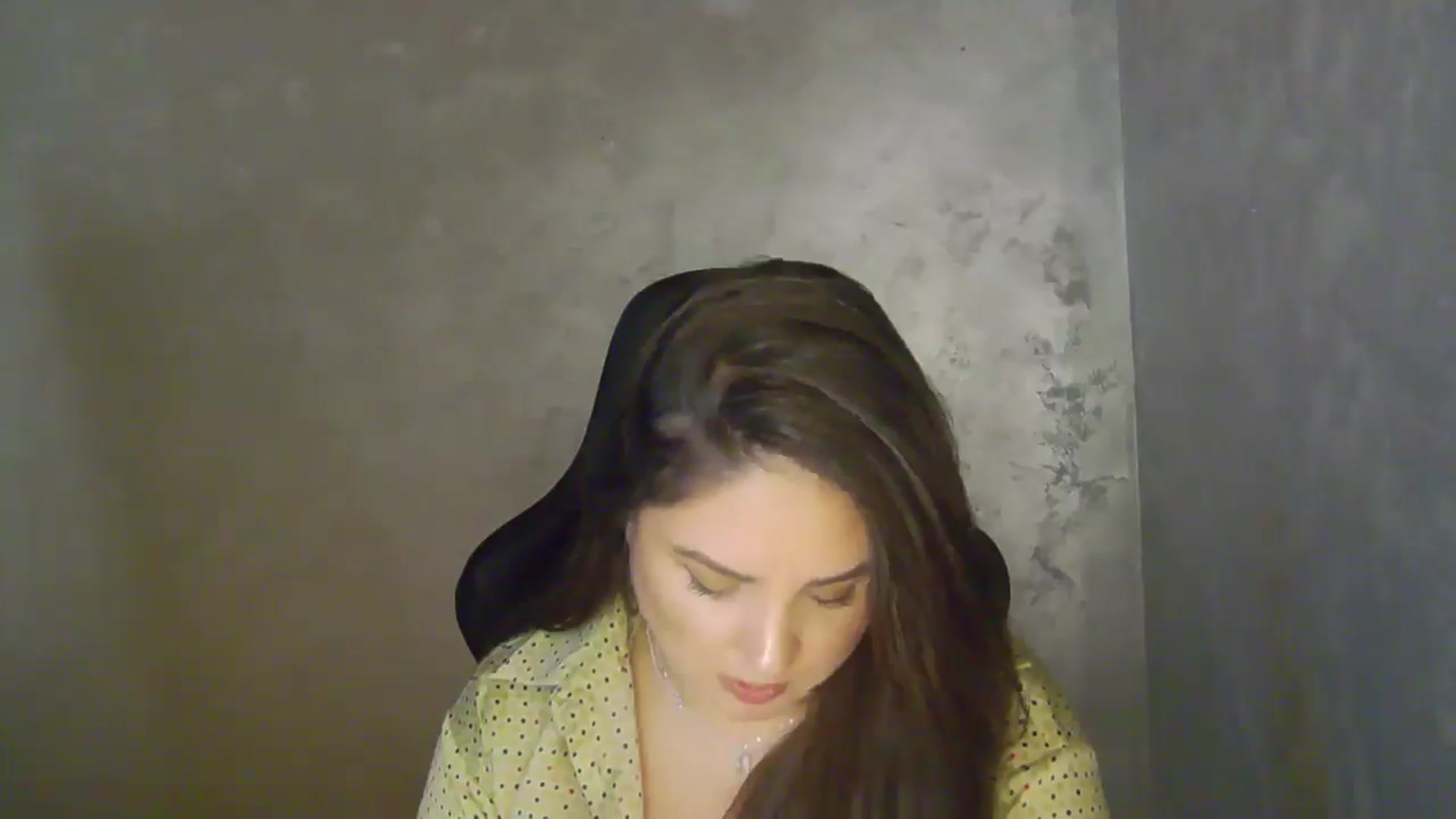 Gallery image thumbnail from NotVanilla's myfreecams stream on, 04/25/2026, 02:57 image 16 of 20