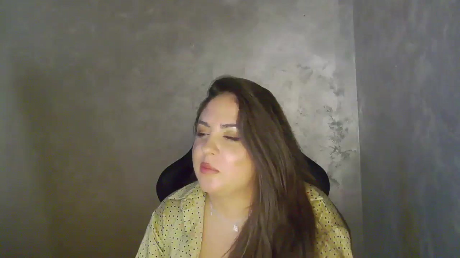 Gallery image thumbnail from NotVanilla's myfreecams stream on, 04/25/2026, 02:57 image 11 of 20