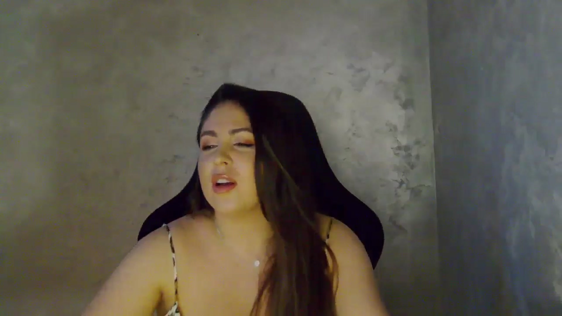 Gallery image thumbnail from NotVanilla's myfreecams stream on, 04/26/2026, 01:00 image 14 of 20