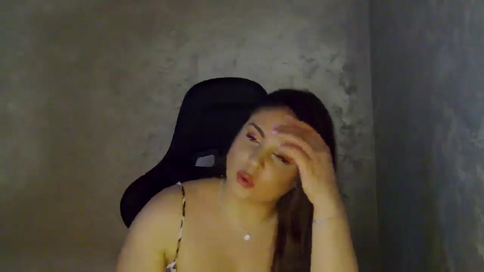 Gallery image thumbnail from NotVanilla's myfreecams stream on, 04/26/2026, 01:00 image 9 of 20