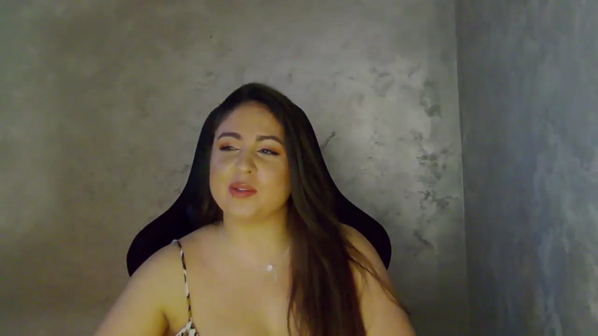 Gallery image thumbnail from NotVanilla's myfreecams stream on, 04/26/2026, 01:00 image 11 of 20