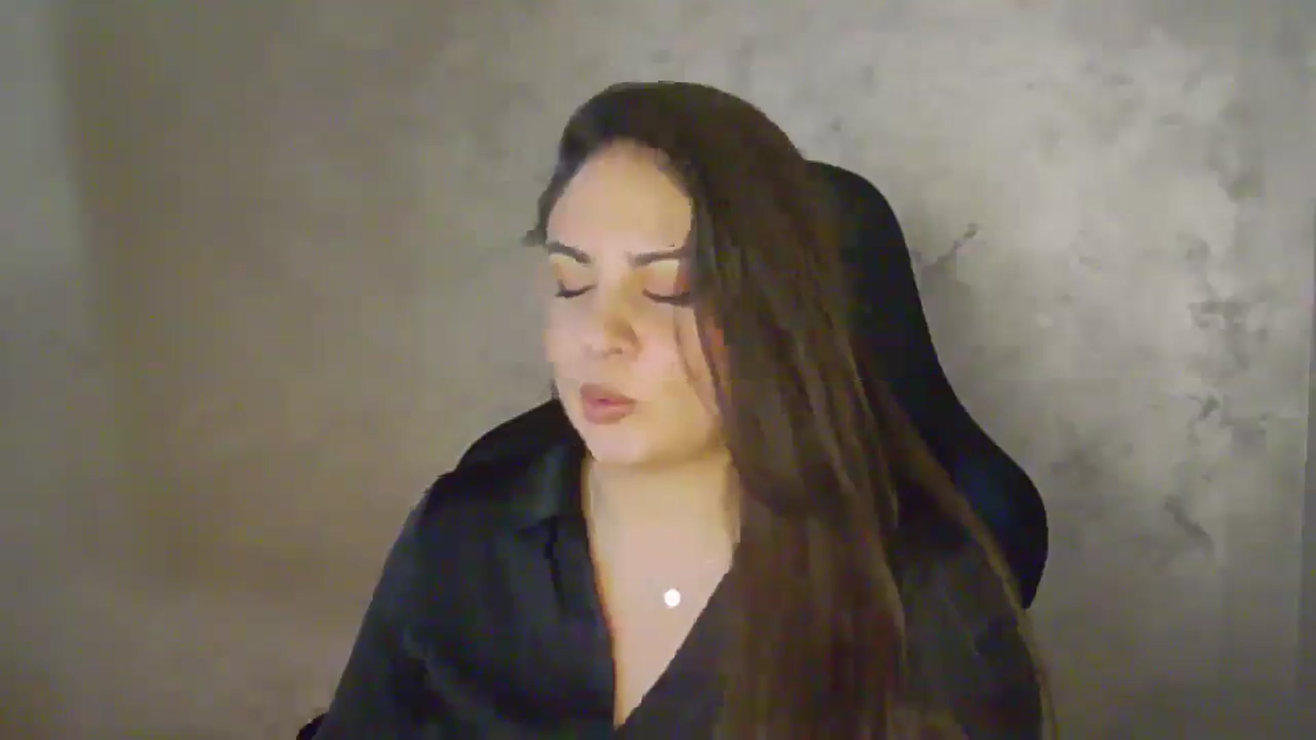 Gallery image thumbnail from NotVanilla's myfreecams stream on, 04/27/2026, 03:56 image 9 of 20