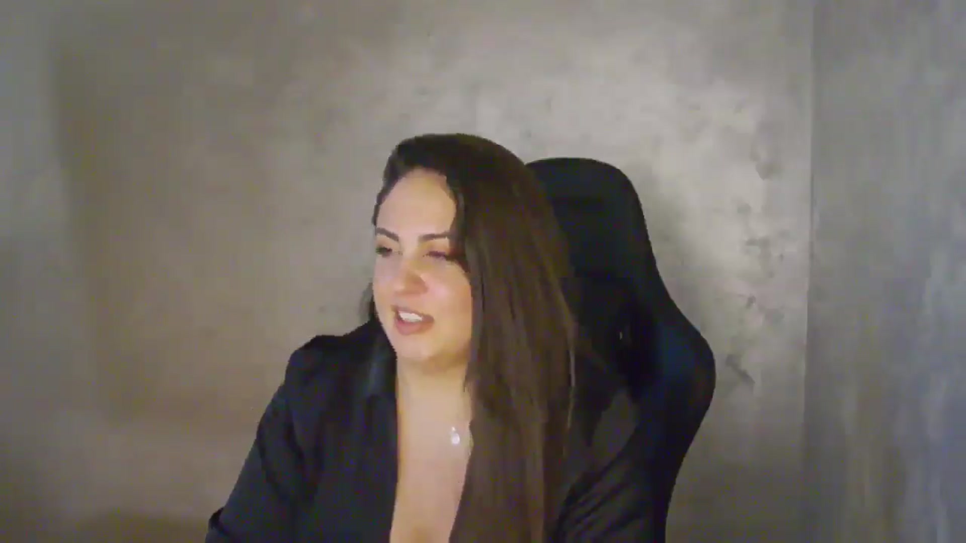 Gallery image thumbnail from NotVanilla's myfreecams stream on, 04/27/2026, 05:46 image 13 of 20