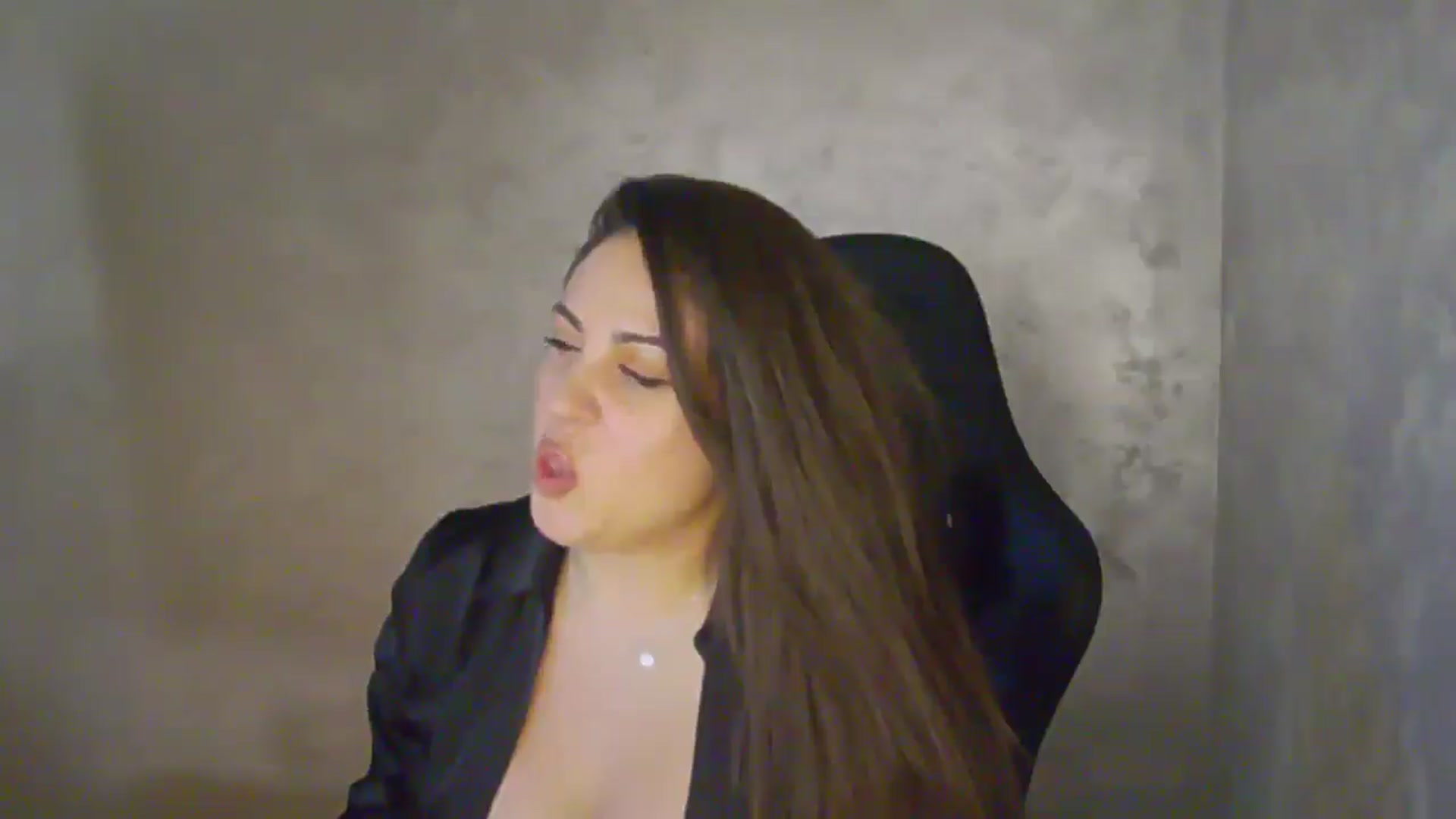 Gallery image thumbnail from NotVanilla's myfreecams stream on, 04/27/2026, 05:46 image 3 of 20