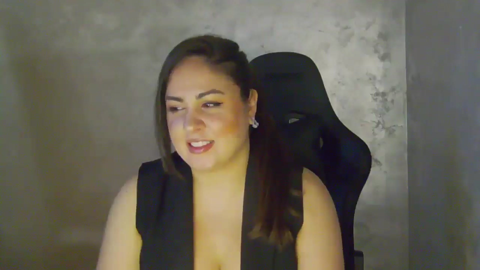 Gallery image thumbnail from NotVanilla's myfreecams stream on, 04/28/2026, 22:58 image 20 of 20