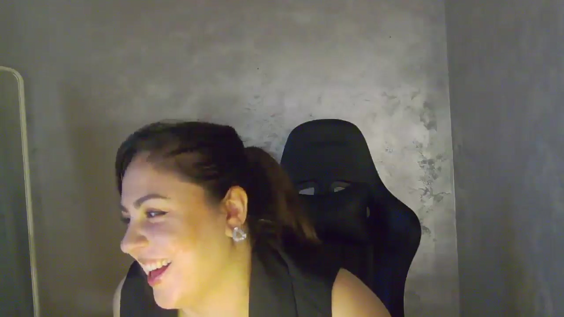 Gallery image thumbnail from NotVanilla's myfreecams stream on, 04/28/2026, 22:58 image 16 of 20