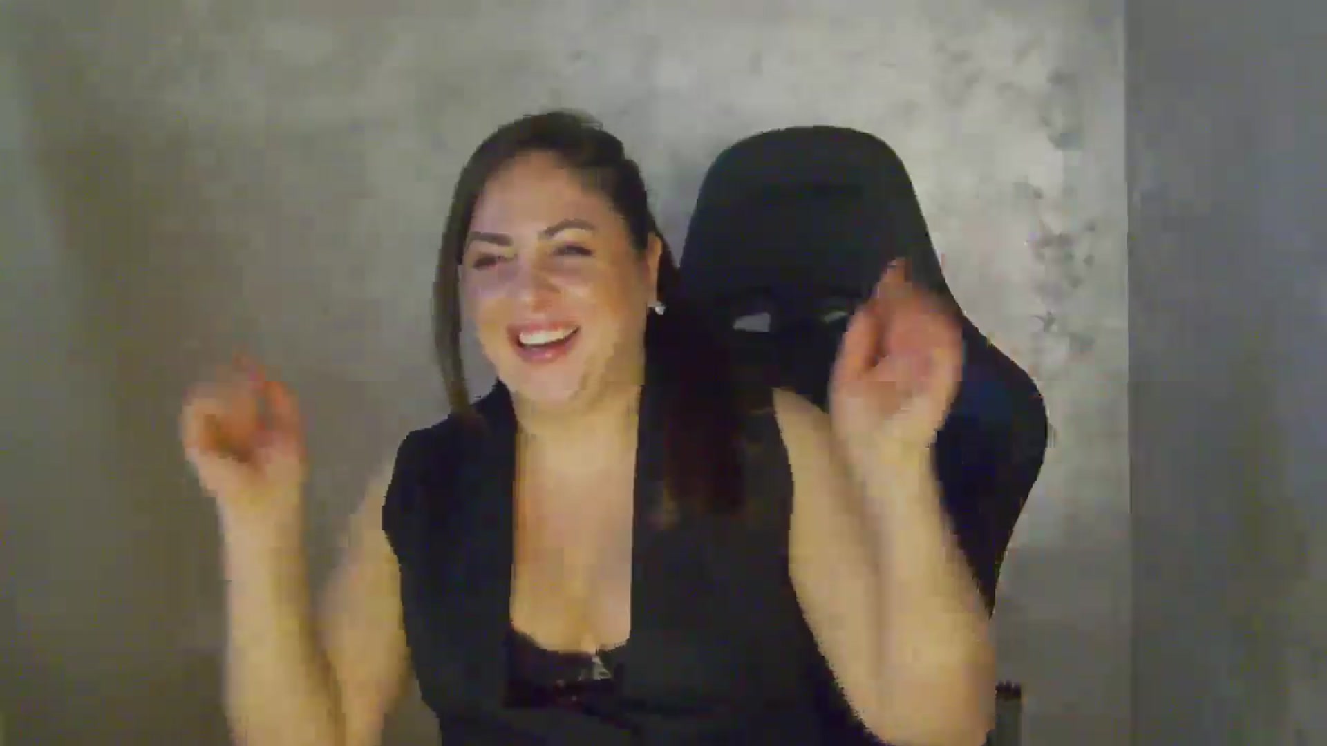 Gallery image thumbnail from NotVanilla's myfreecams stream on, 04/28/2026, 22:58 image 19 of 20