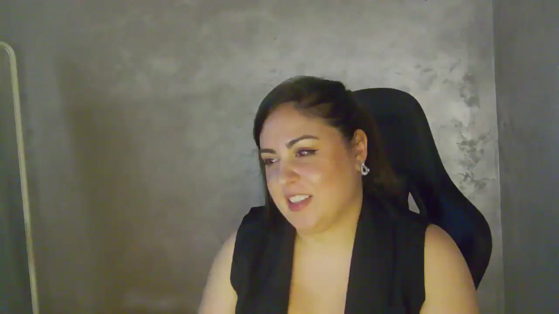 Gallery image thumbnail from NotVanilla's myfreecams stream on, 04/29/2026, 01:36 image 20 of 20