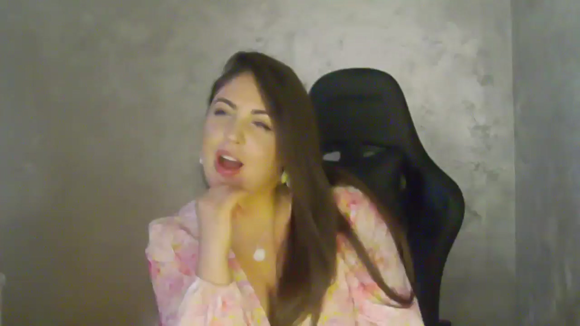 Gallery image thumbnail from NotVanilla's myfreecams stream on, 04/30/2026, 06:20 image 5 of 20