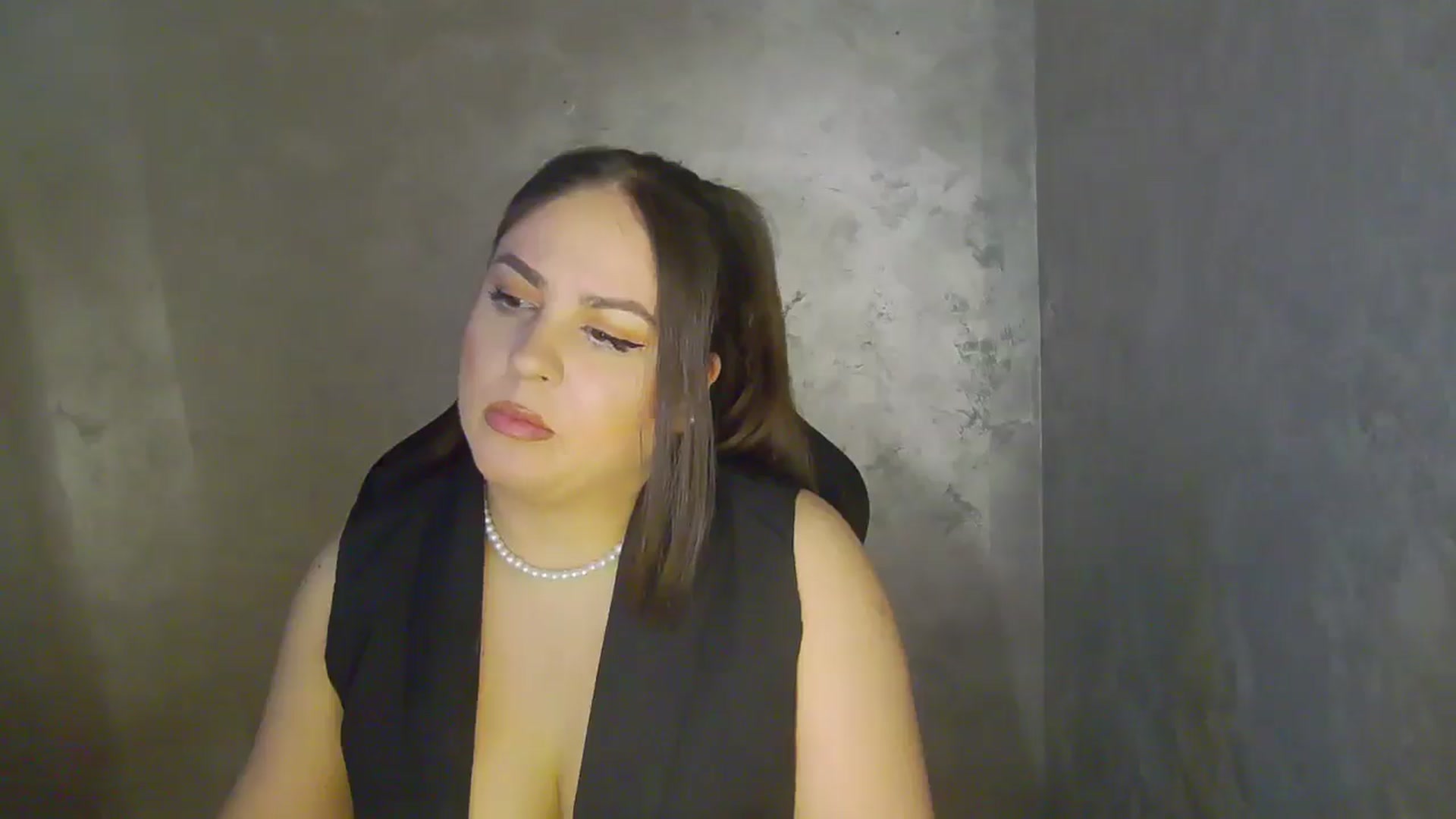 Gallery image thumbnail from NotVanilla's myfreecams stream on, 05/06/2026, 24:47 image 15 of 20