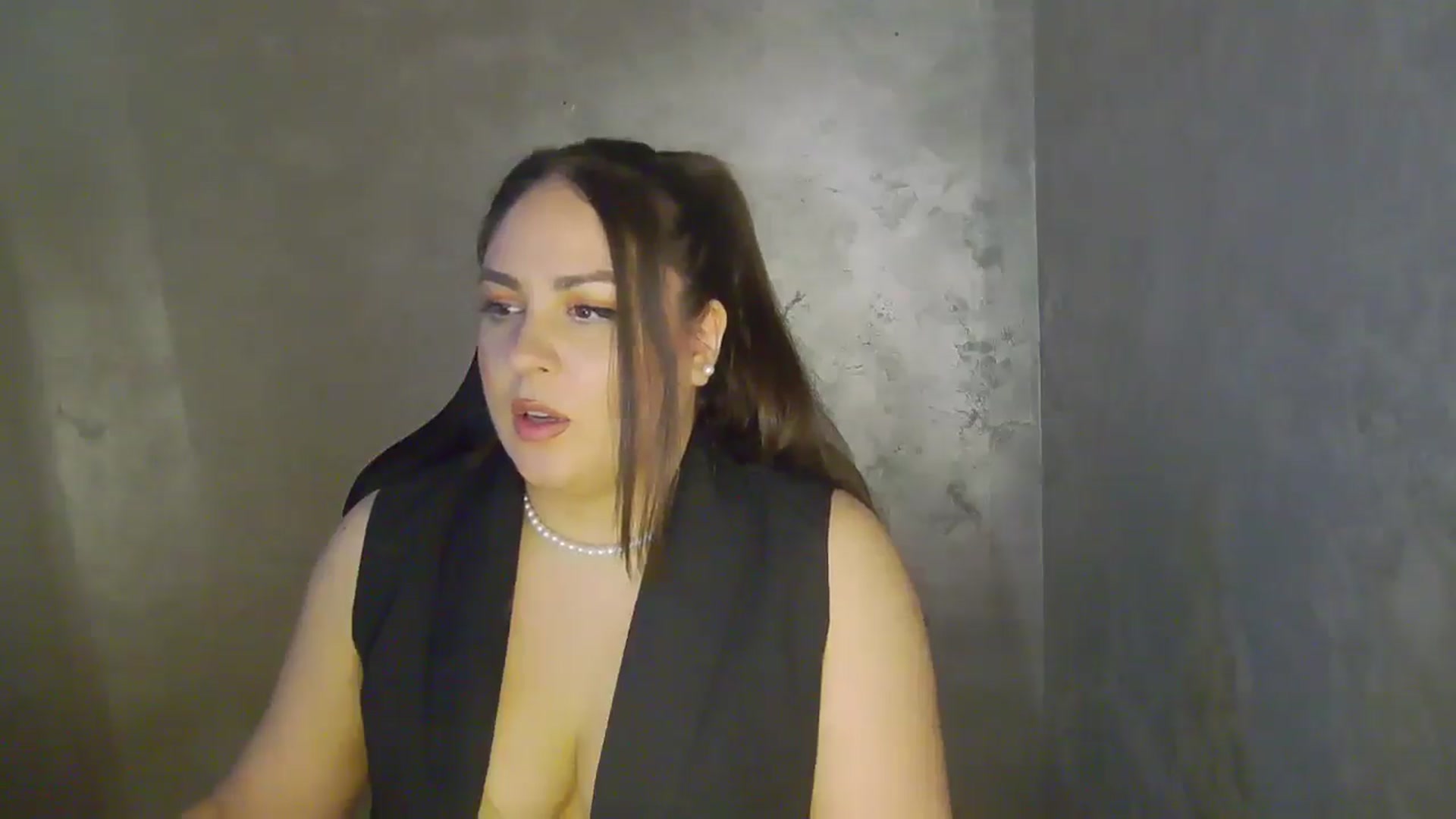 Gallery image thumbnail from NotVanilla's myfreecams stream on, 05/06/2026, 24:47 image 6 of 20