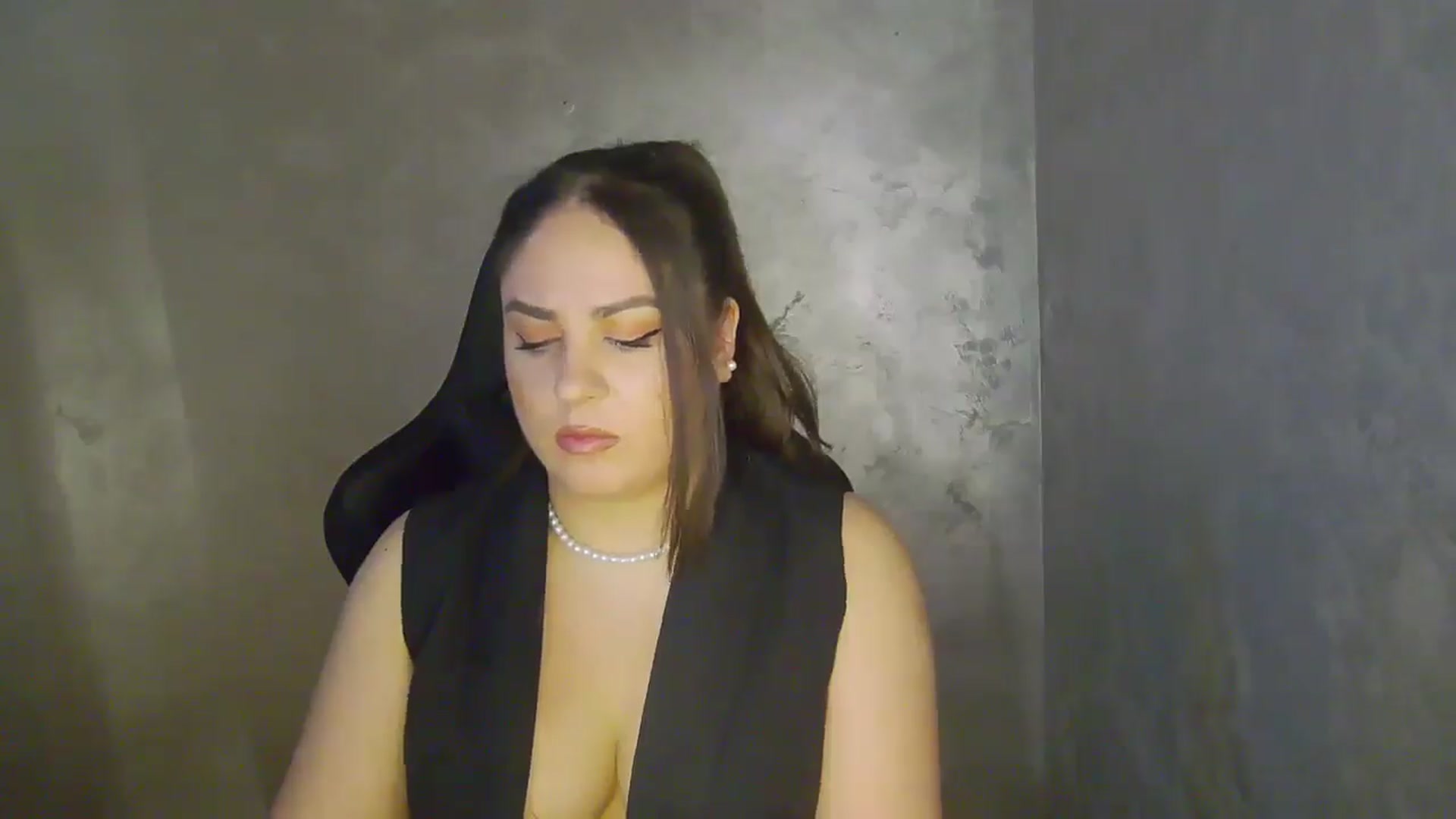 Gallery image thumbnail from NotVanilla's myfreecams stream on, 05/06/2026, 24:47 image 12 of 20