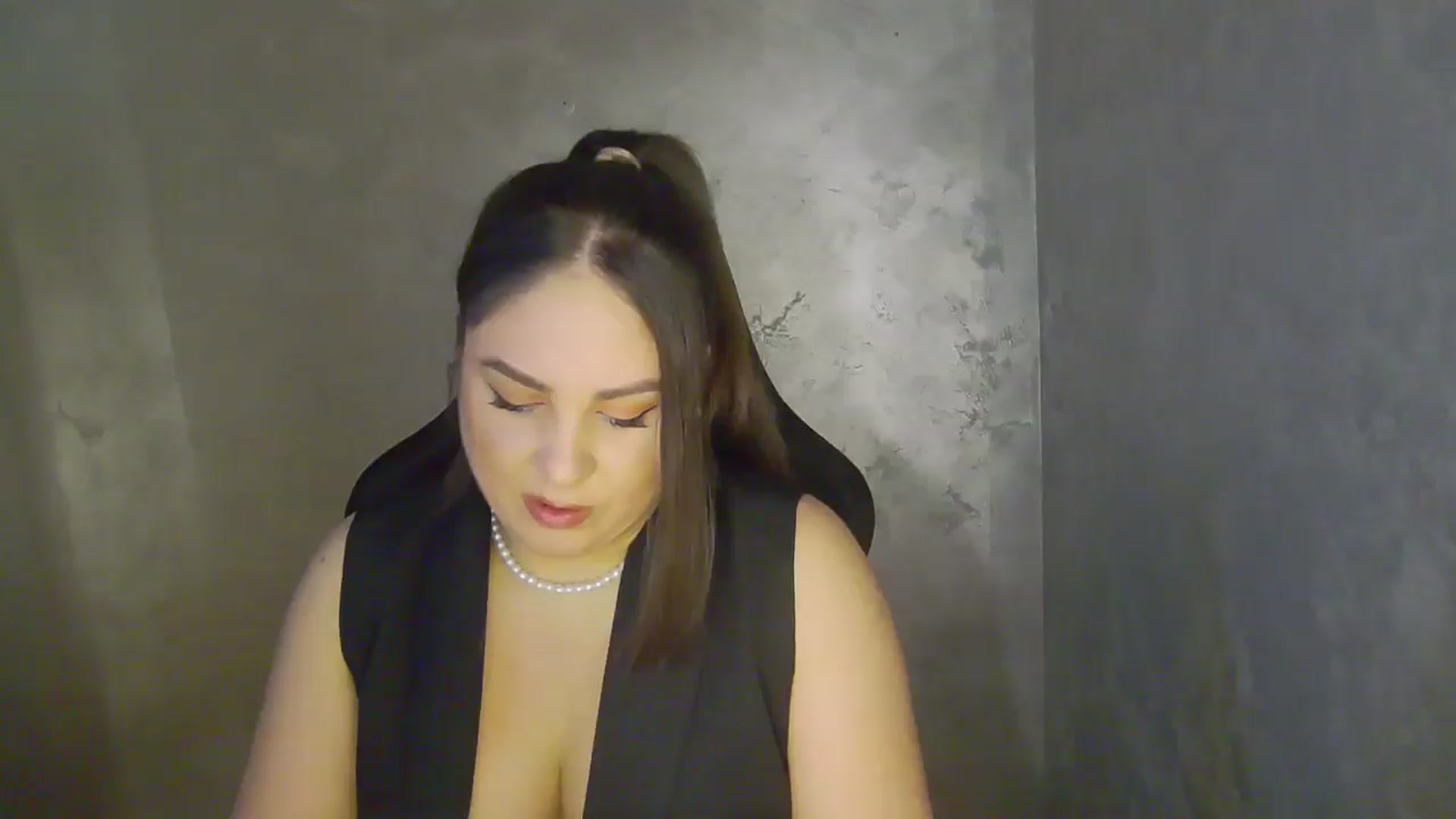 Gallery image thumbnail from NotVanilla's myfreecams stream on, 05/06/2026, 24:47 image 1 of 20
