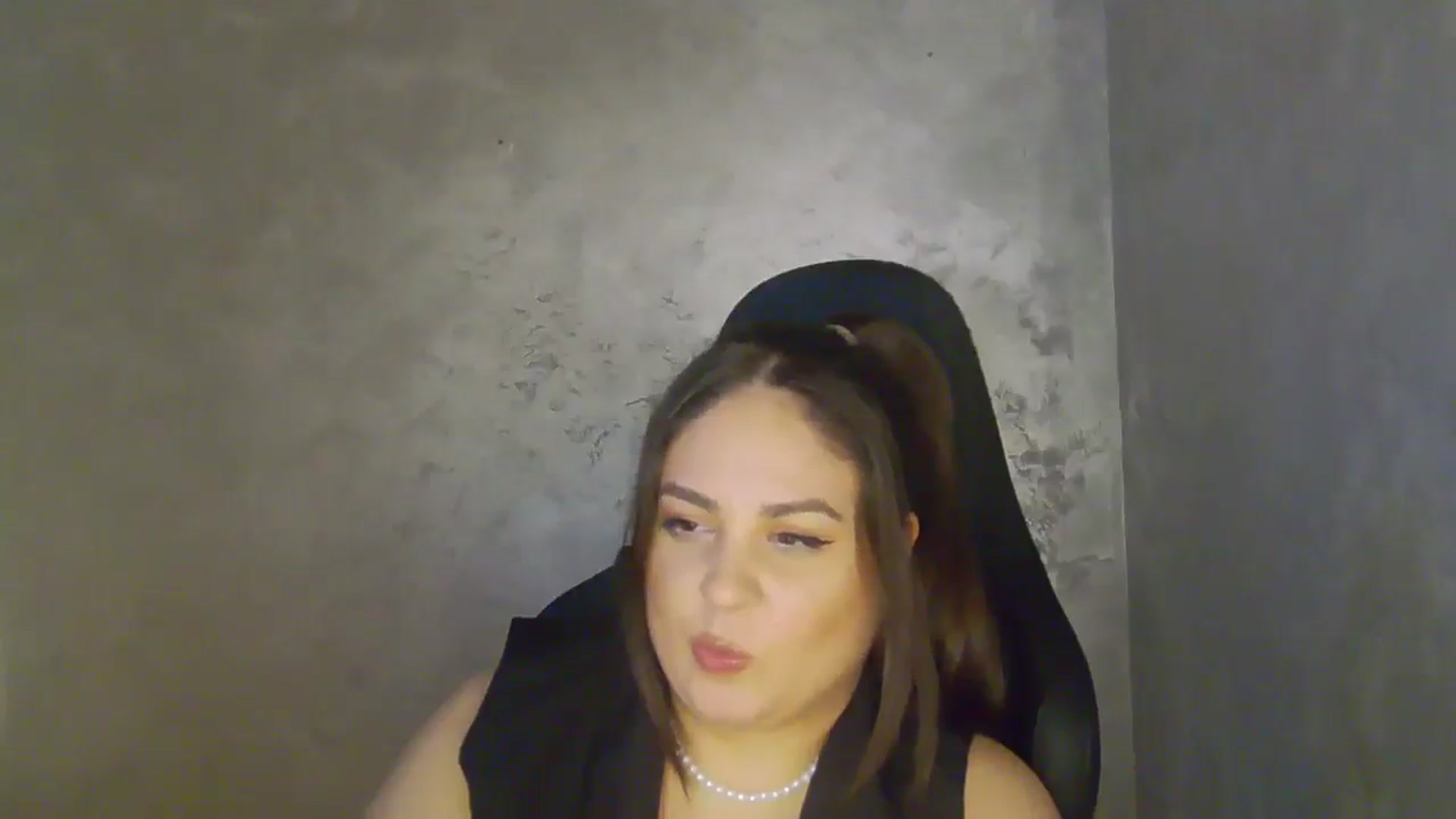 Gallery image thumbnail from NotVanilla's myfreecams stream on, 05/06/2026, 03:31 image 14 of 20