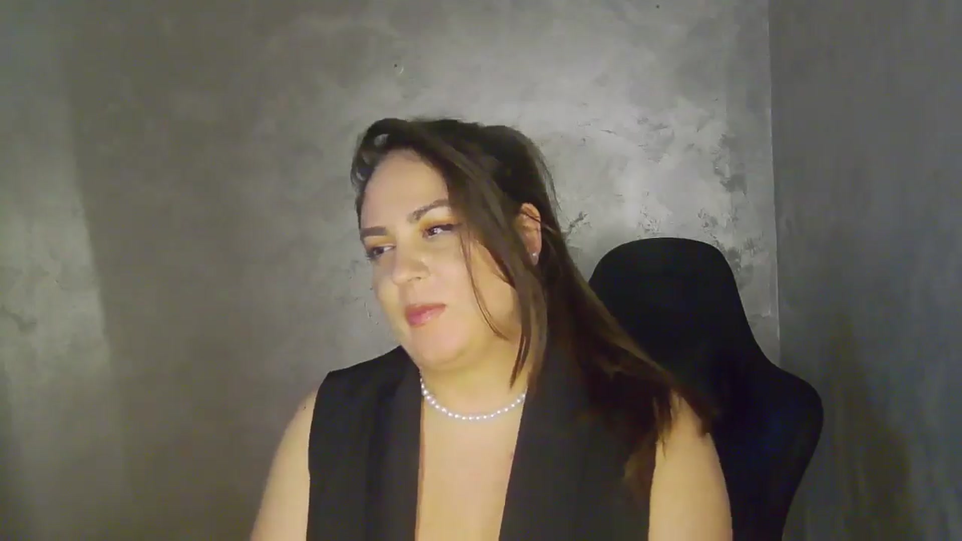 Gallery image thumbnail from NotVanilla's myfreecams stream on, 05/06/2026, 05:02 image 2 of 20