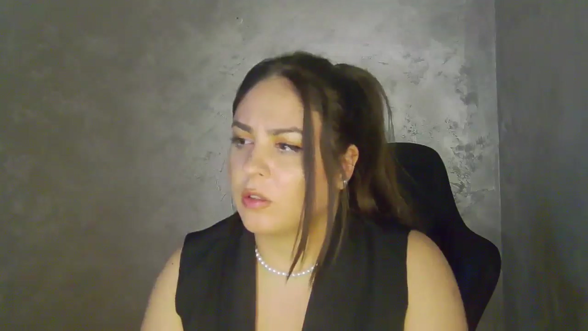 Gallery image thumbnail from NotVanilla's myfreecams stream on, 05/06/2026, 05:58 image 4 of 20