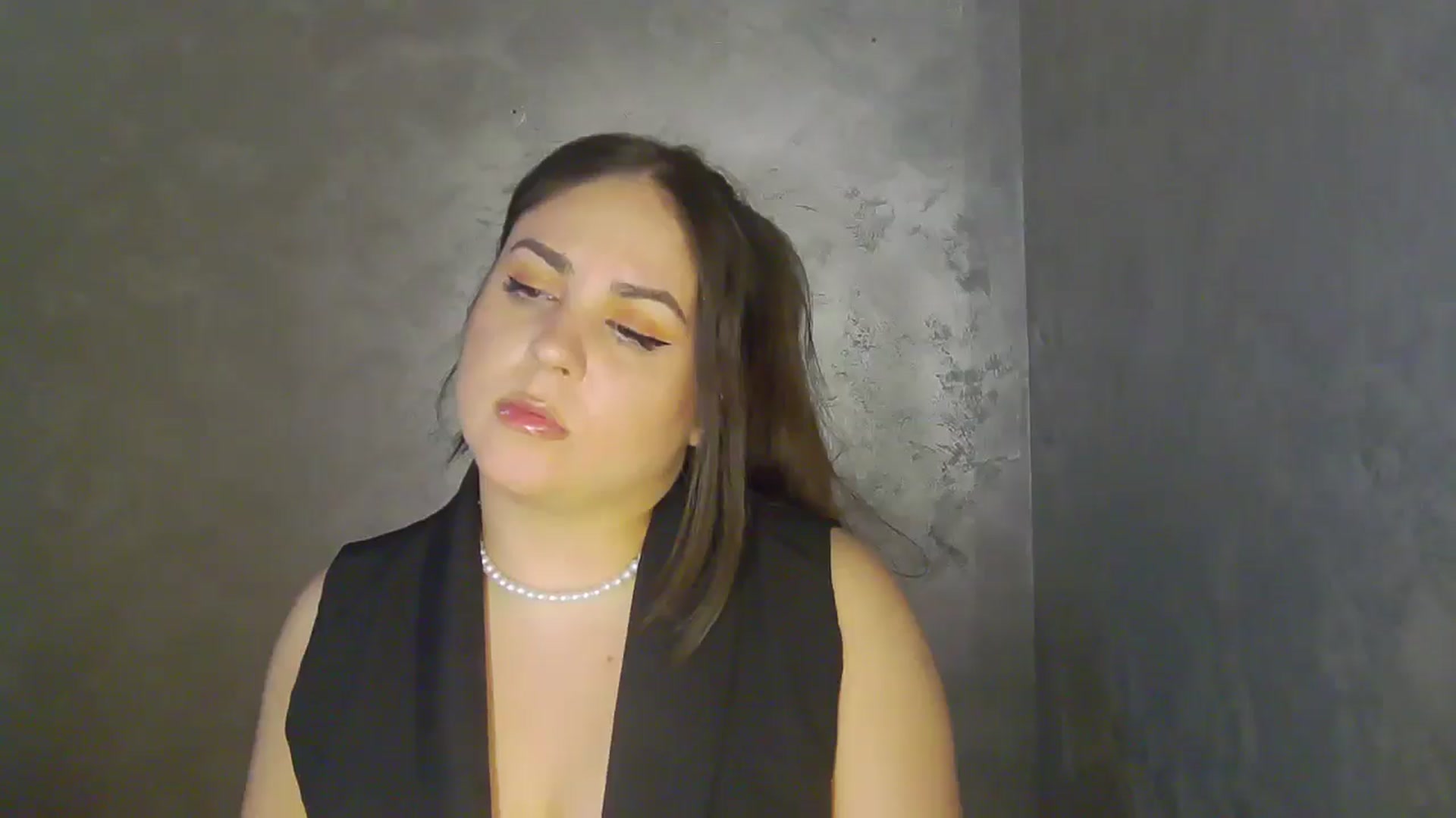 Gallery image thumbnail from NotVanilla's myfreecams stream on, 05/06/2026, 07:04 image 4 of 20
