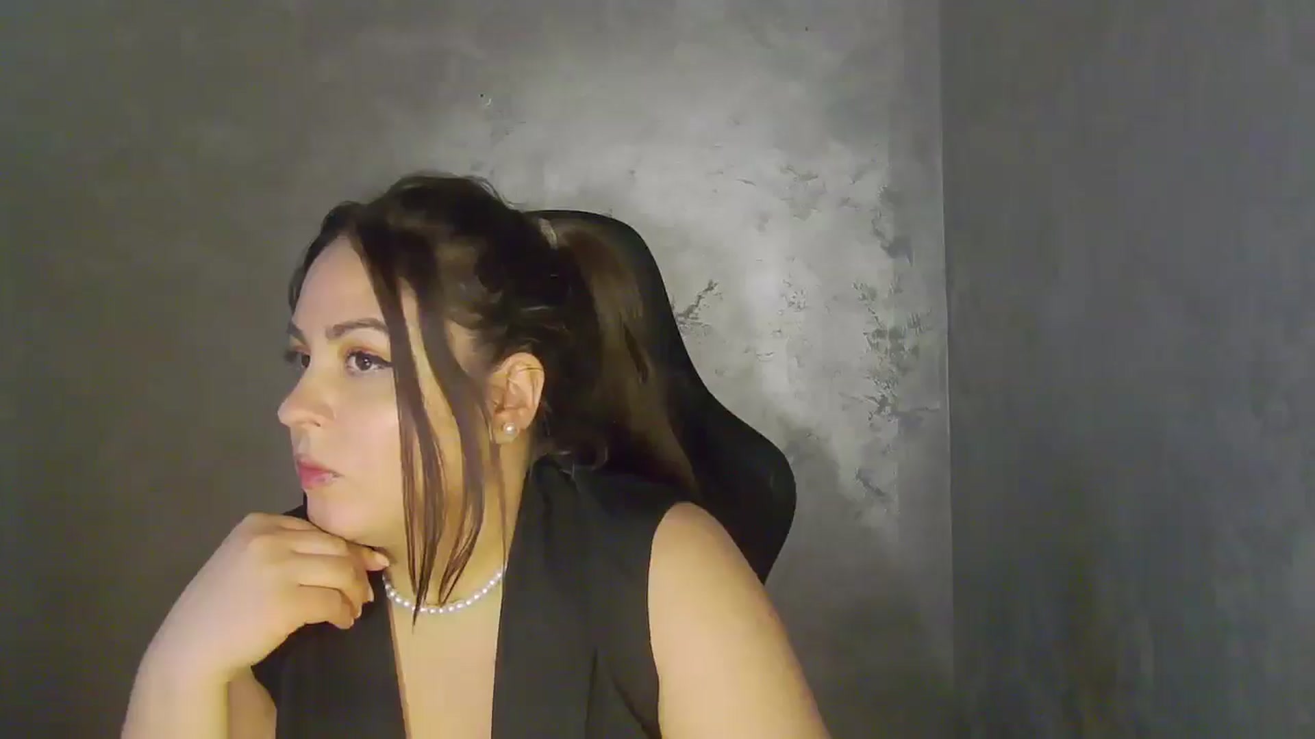 Gallery image thumbnail from NotVanilla's myfreecams stream on, 05/06/2026, 07:04 image 9 of 20