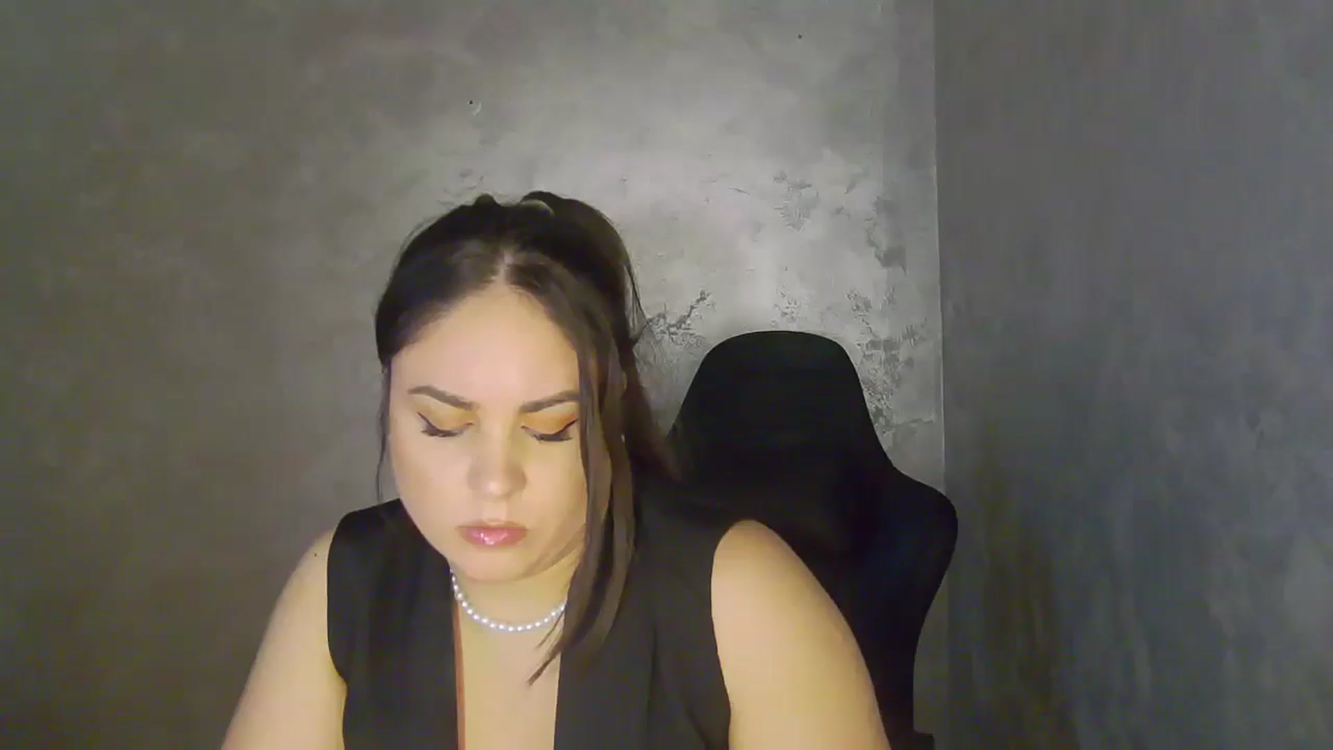 Gallery image thumbnail from NotVanilla's myfreecams stream on, 05/06/2026, 07:04 image 1 of 20