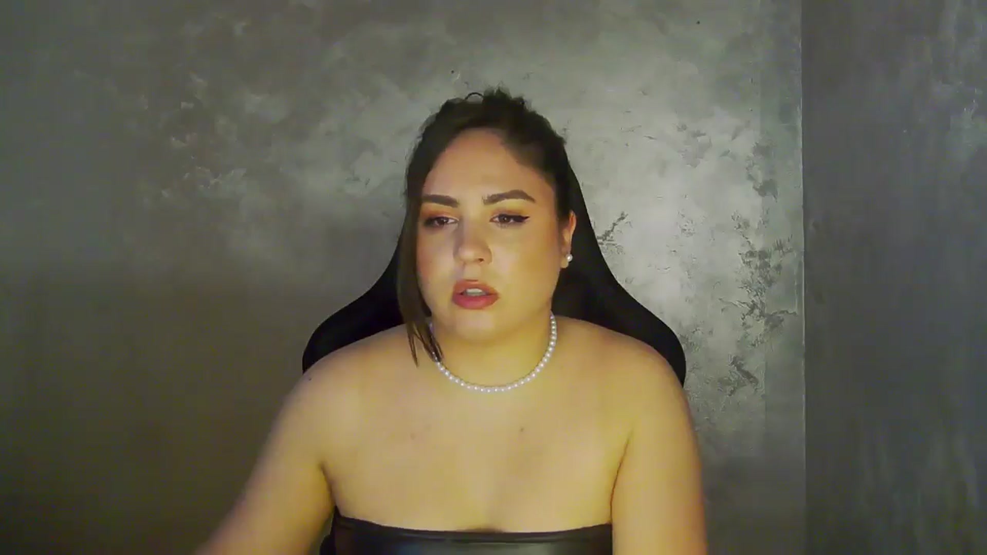 Gallery image thumbnail from NotVanilla's myfreecams stream on, 05/07/2026, 23:35 image 4 of 20