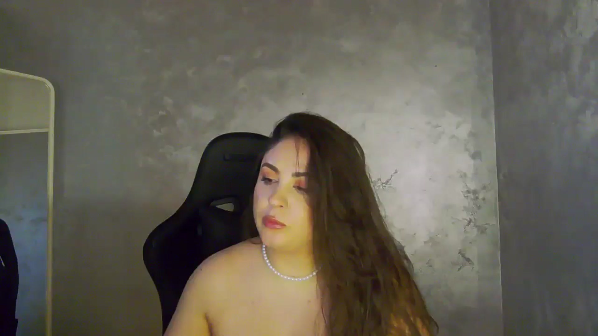 Gallery image thumbnail from NotVanilla's myfreecams stream on, 05/08/2026, 24:16 image 17 of 20
