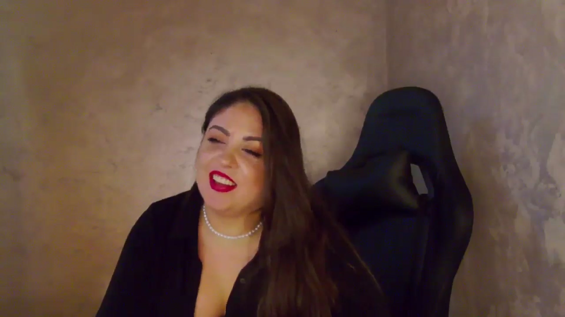 Gallery image thumbnail from NotVanilla's myfreecams stream on, 05/09/2026, 05:18 image 14 of 20