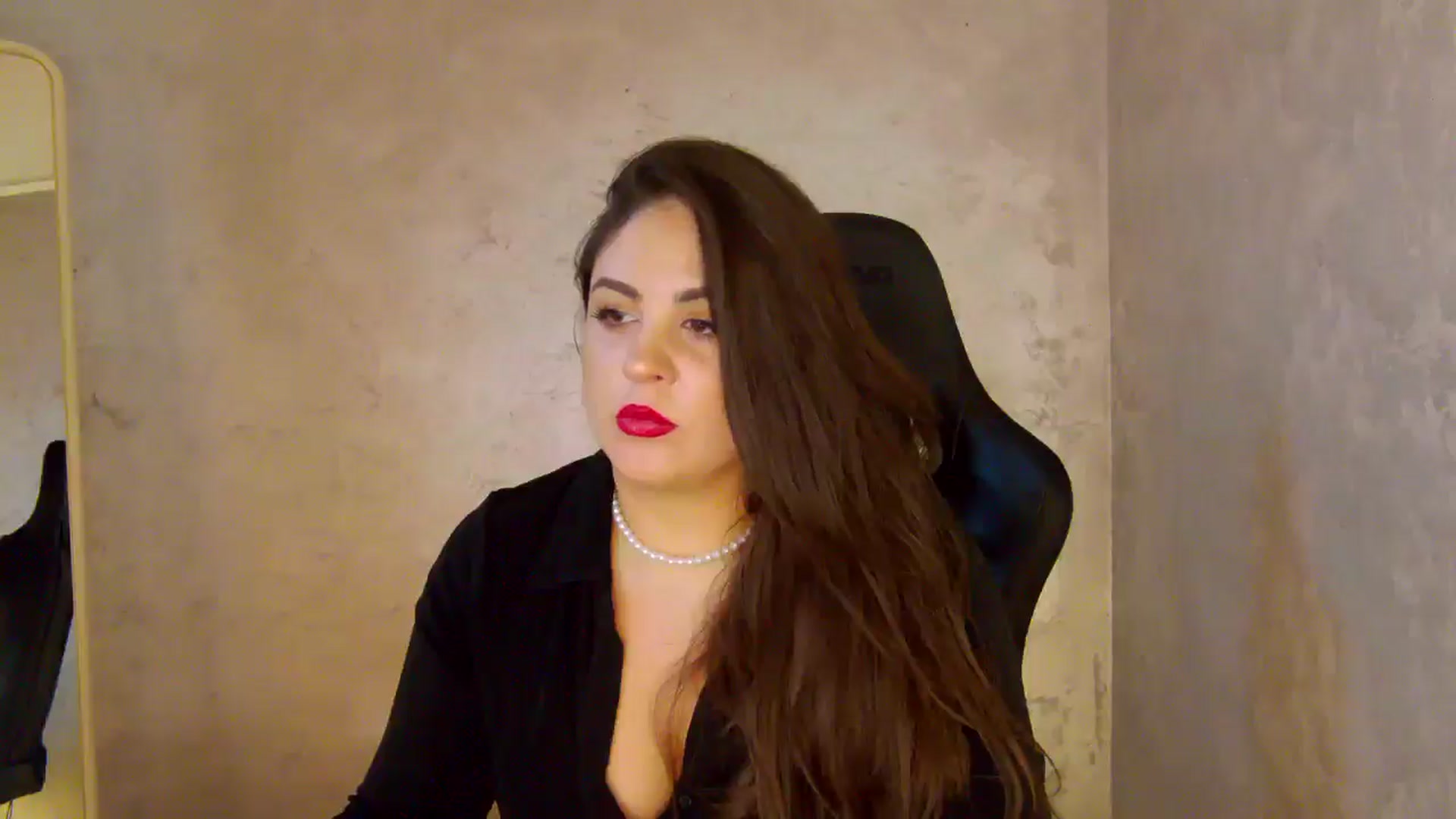 Gallery image thumbnail from NotVanilla's myfreecams stream on, 05/09/2026, 07:00 image 18 of 20